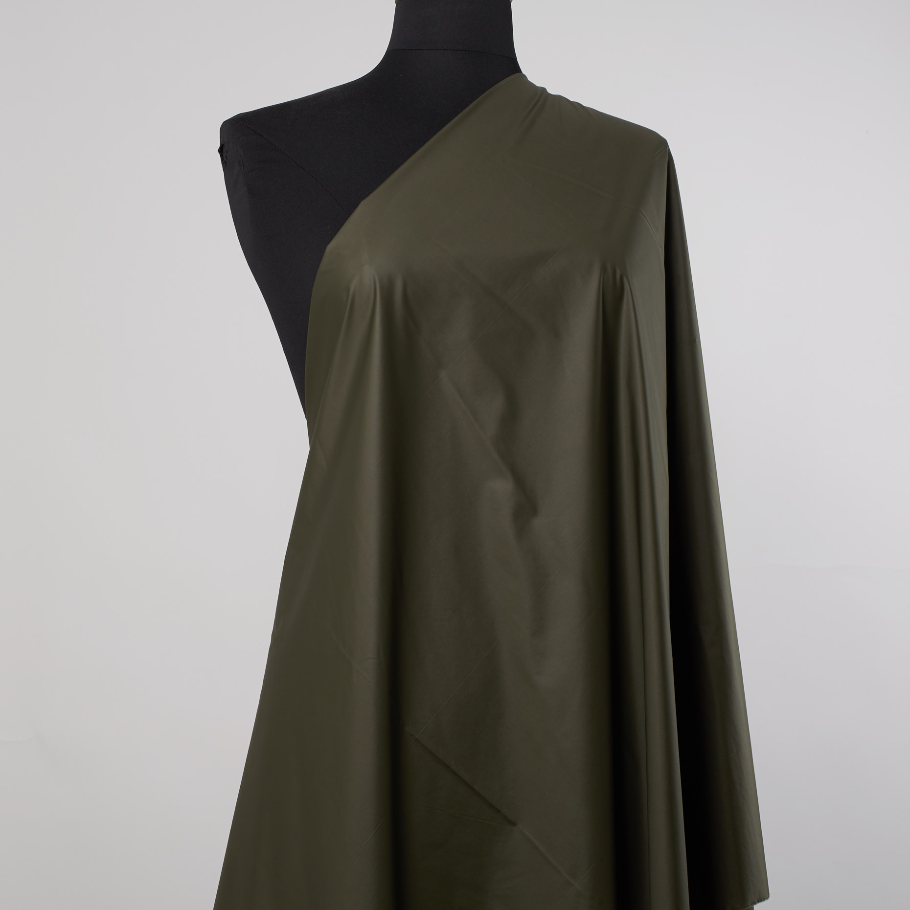 OUTDOOR, NYLON, CROCODILE (F000023007) - Mannequin