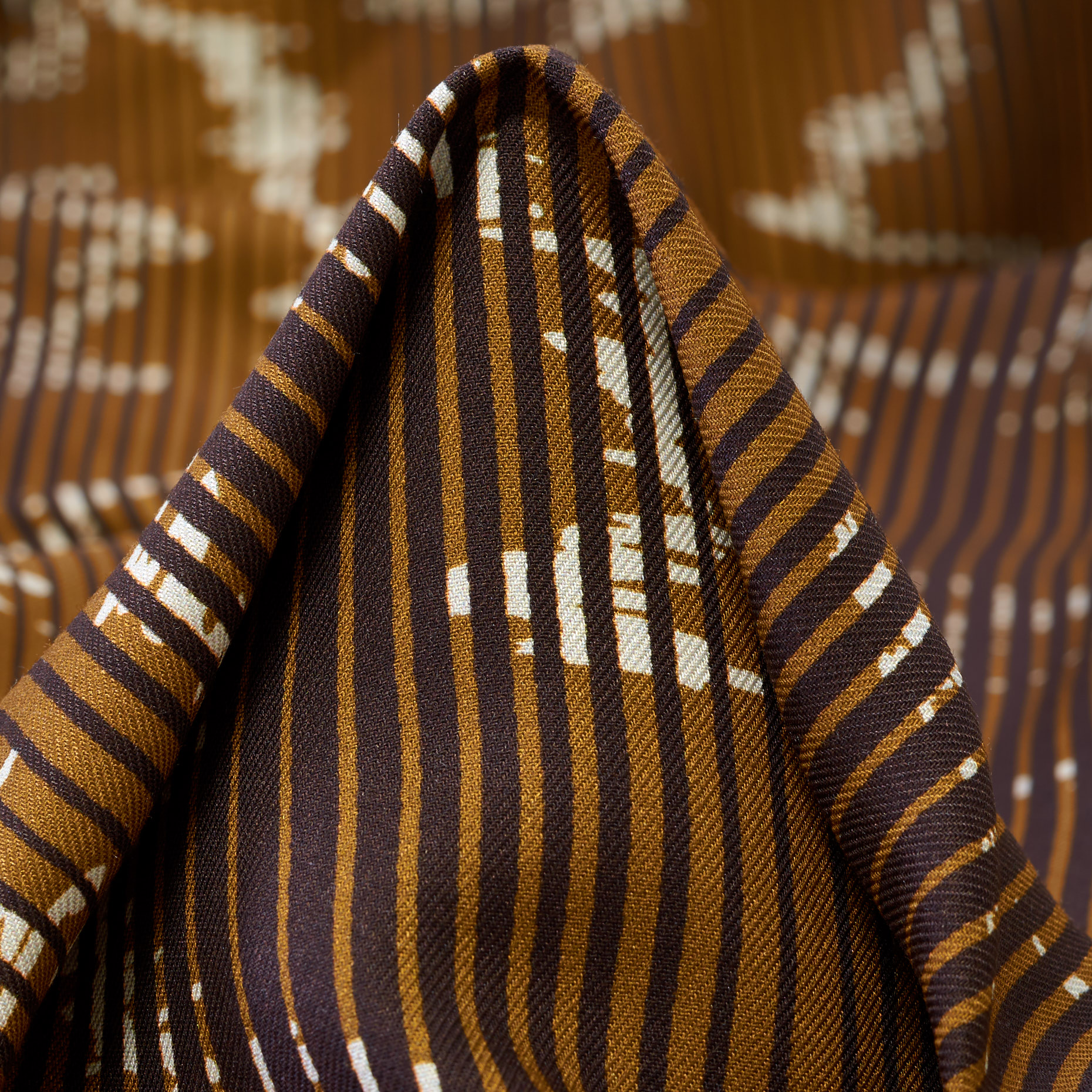 VISCOSE, PRINTED, CASHEW&HOT FUDGE (F000043798)