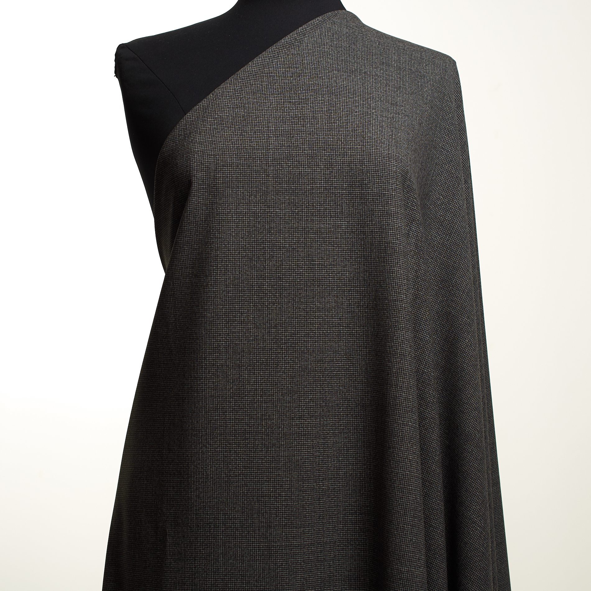 Mélange de Laine, Micro Design, Mélange, Ebony (F000034692) - Mannequin