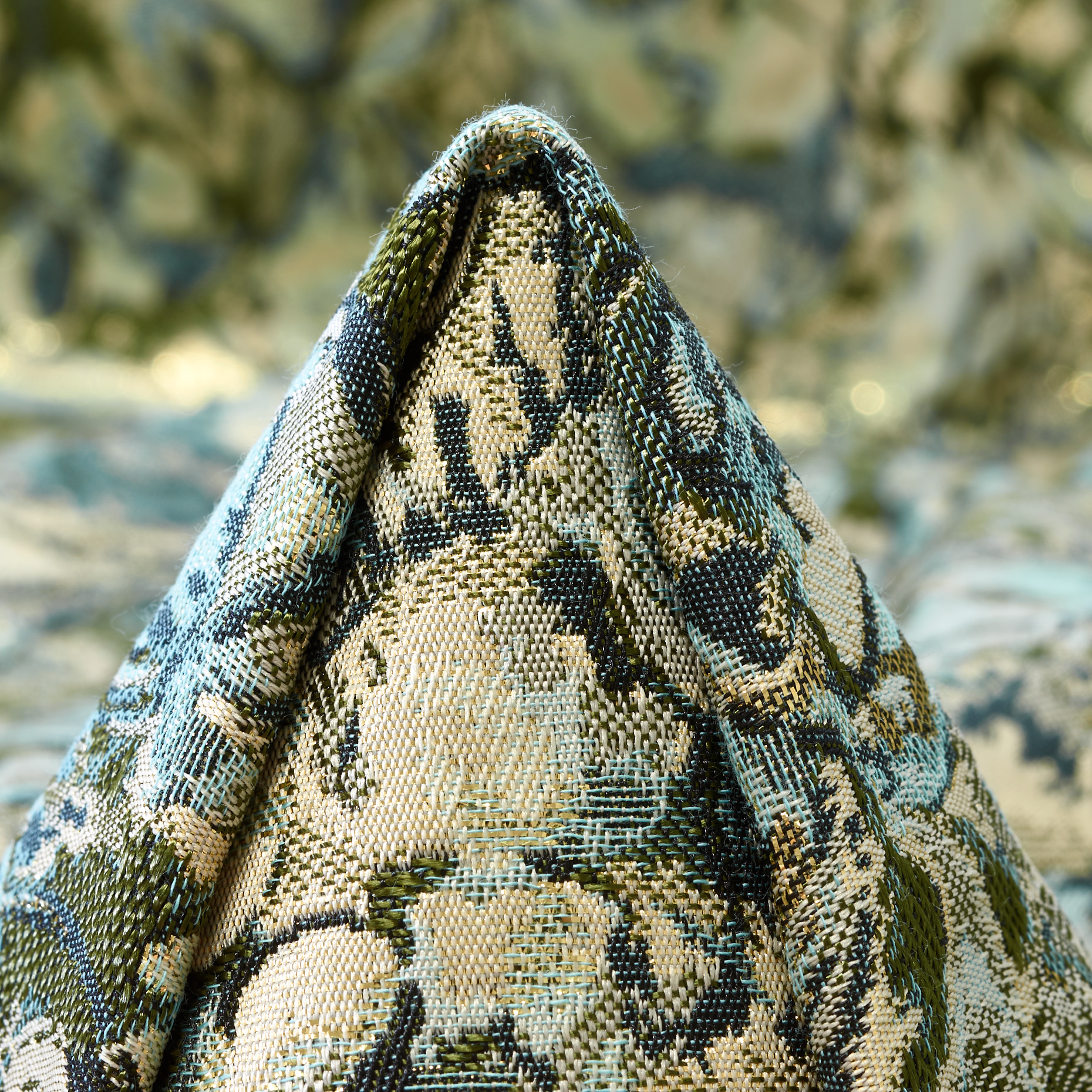 JACQUARD, ACETATE, COTTON BLEND, BANANA PALM&BLUEFOG (P000005640)