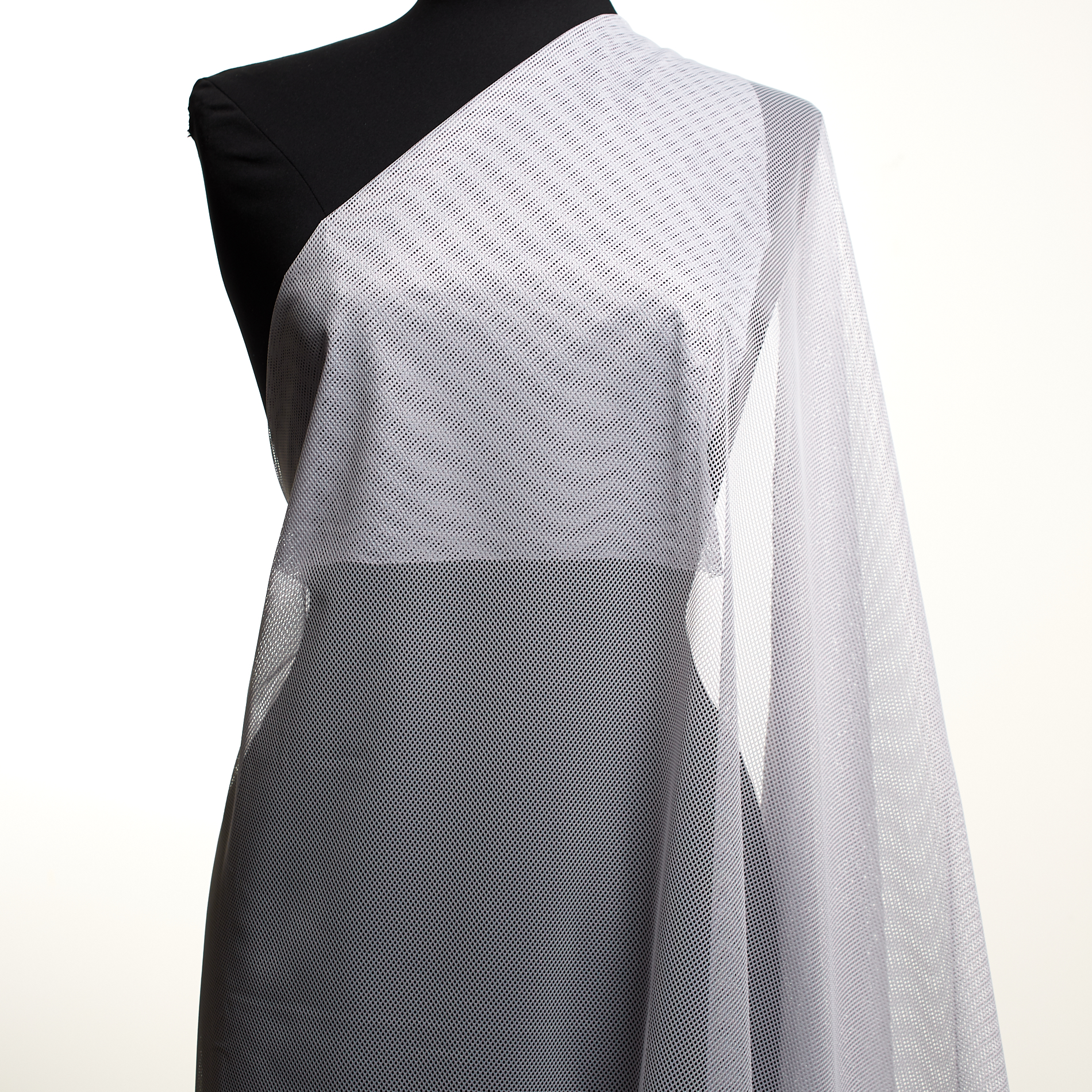 MESH, MIRAGE GRAY (F000032379) - Mannequin