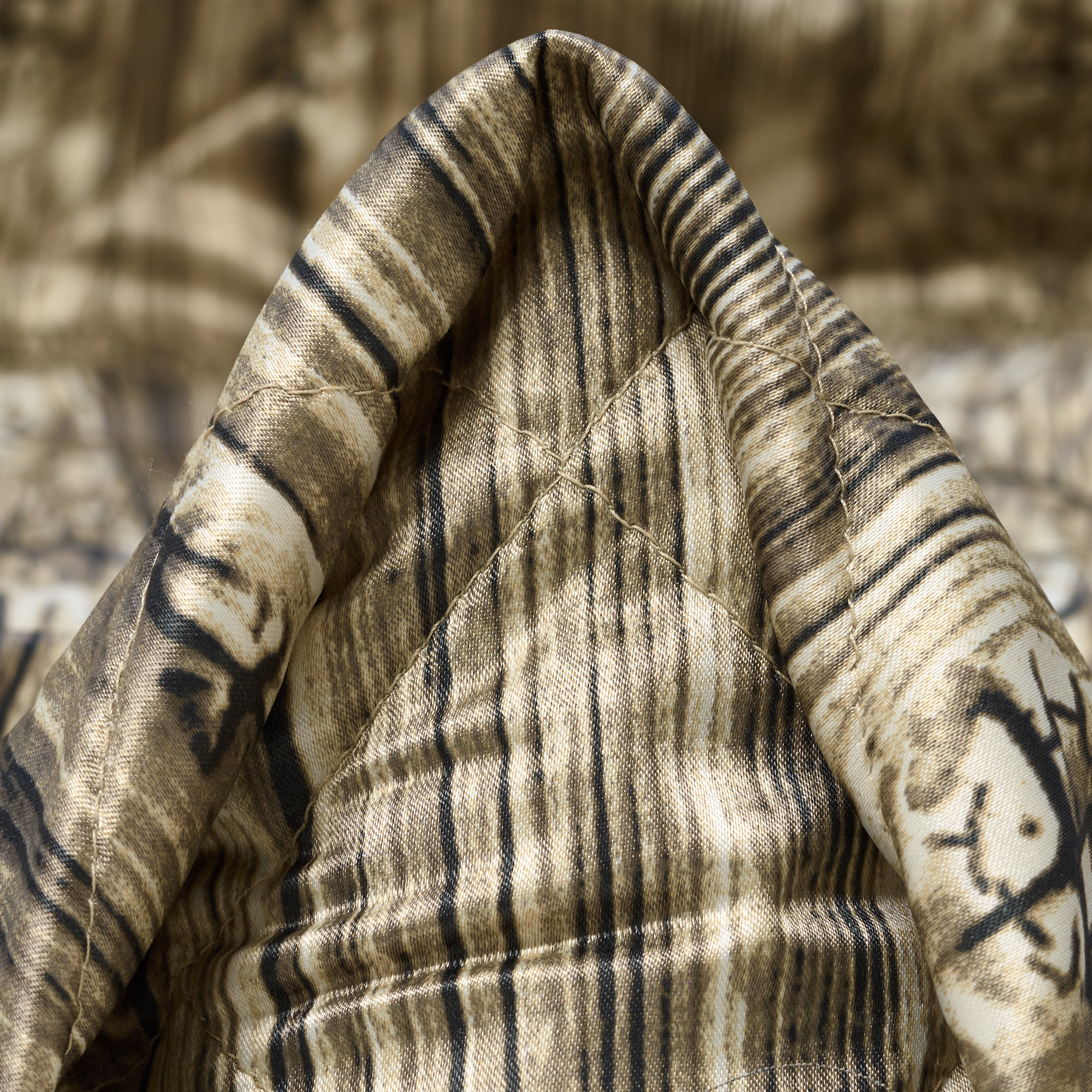 OUTDOOR, QUILTED, PRINTED, ANTIQUE WHITE&RAVEN BLACK (F000027717)