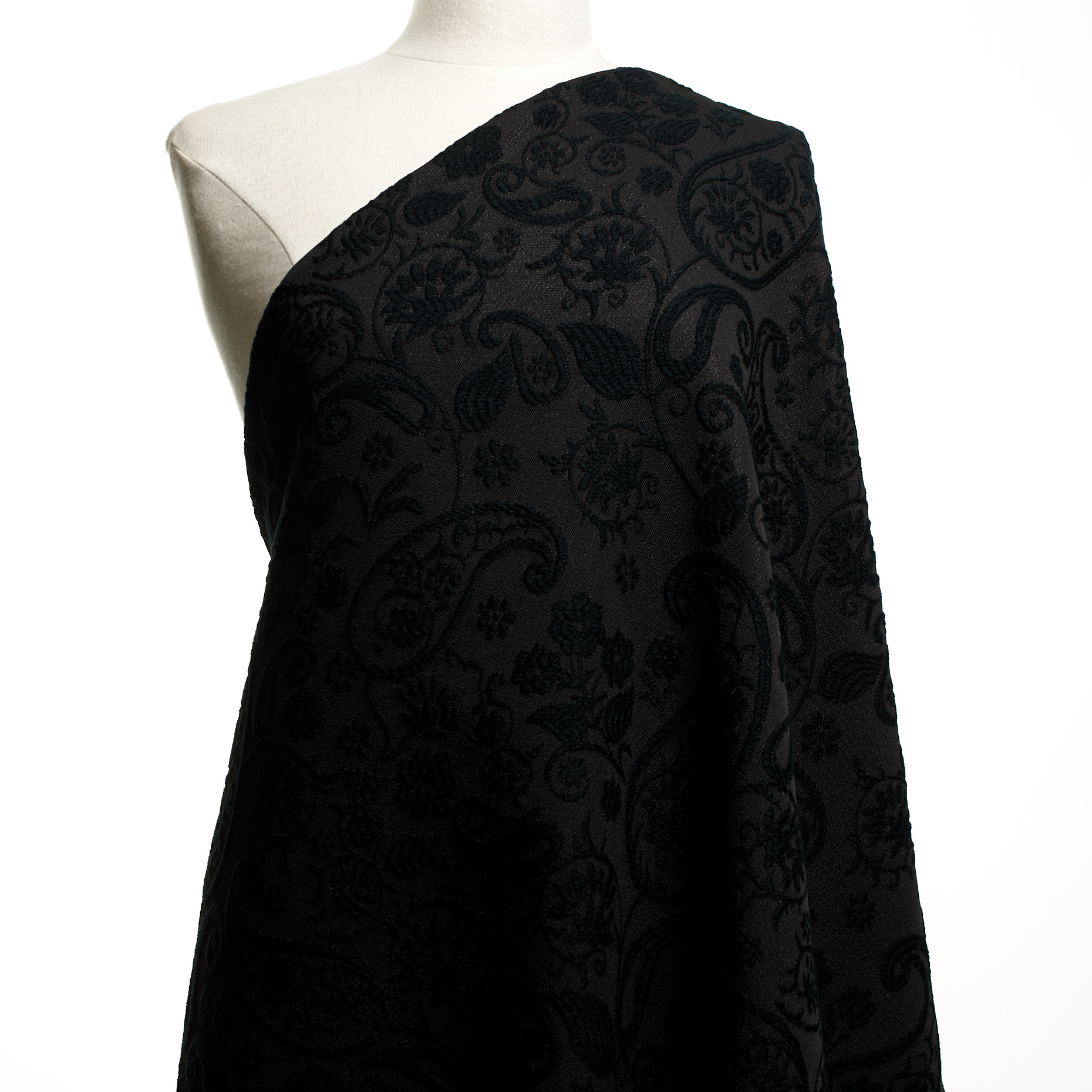 JACQUARD, TONE ON TONE, RAVEN BLACK (P000004900) - Mannequin