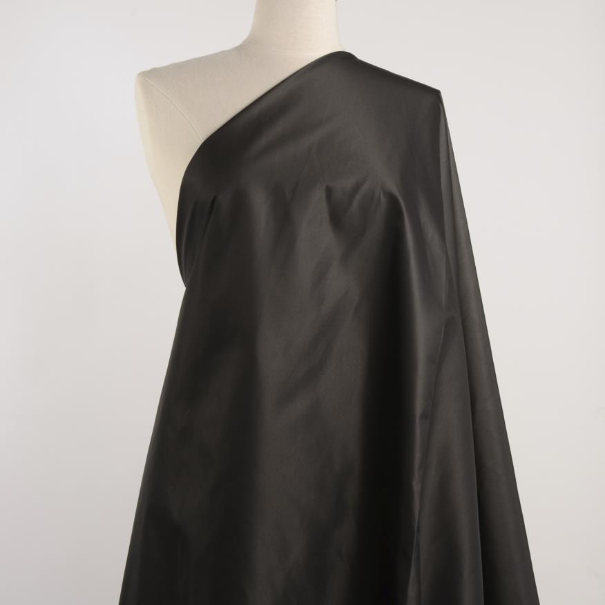 SATIN, ESPRESSO (F000029436) - Mannequin