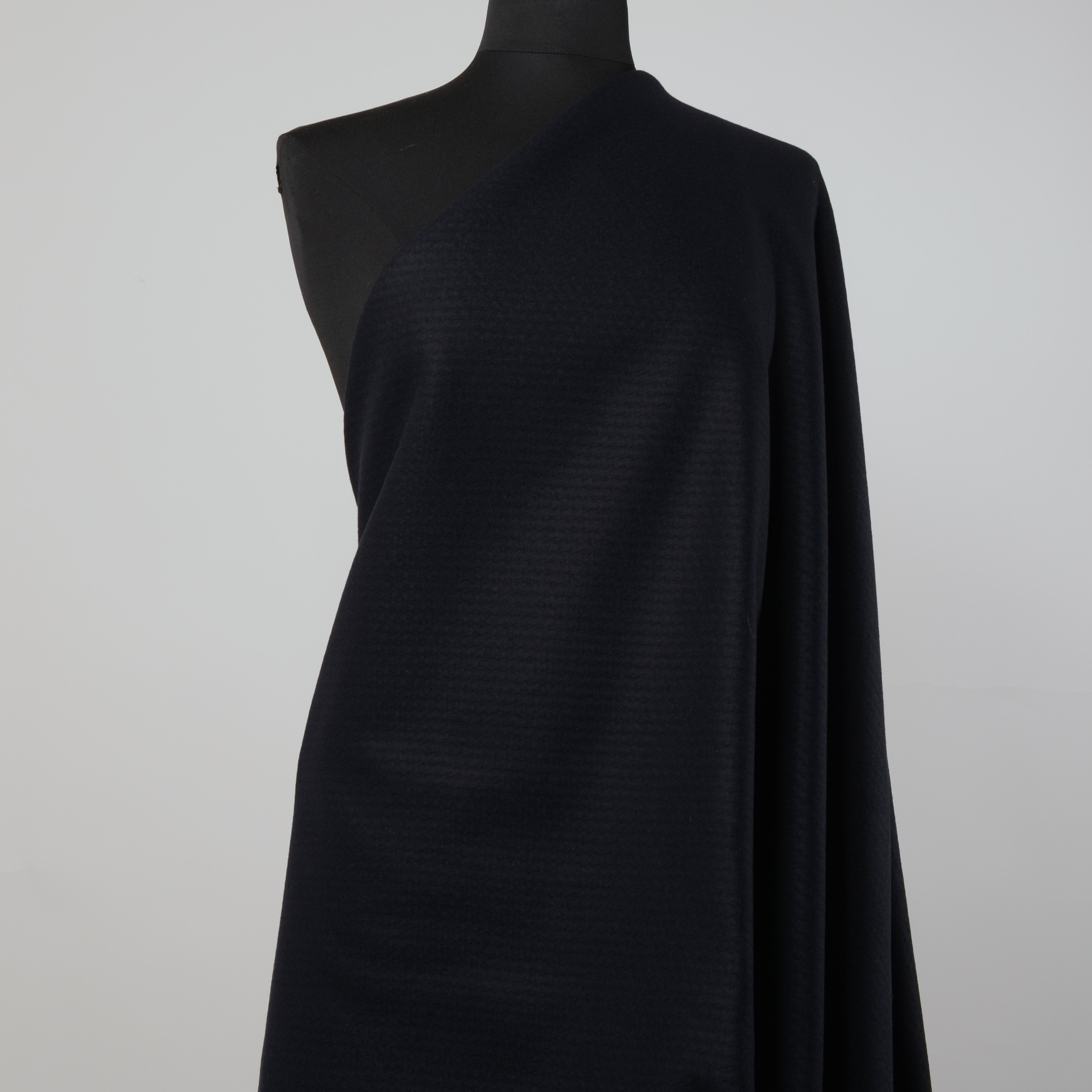 JACQUARD, WOOL, TONE ON TONE, MIDNIGHT BLUE (F000023349) - Mannequin