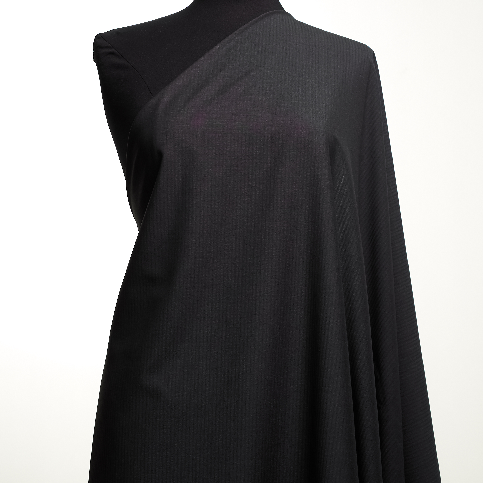 COOL WOOL, STRIPES, MELANGE, METEORITE (F000030058) - Mannequin