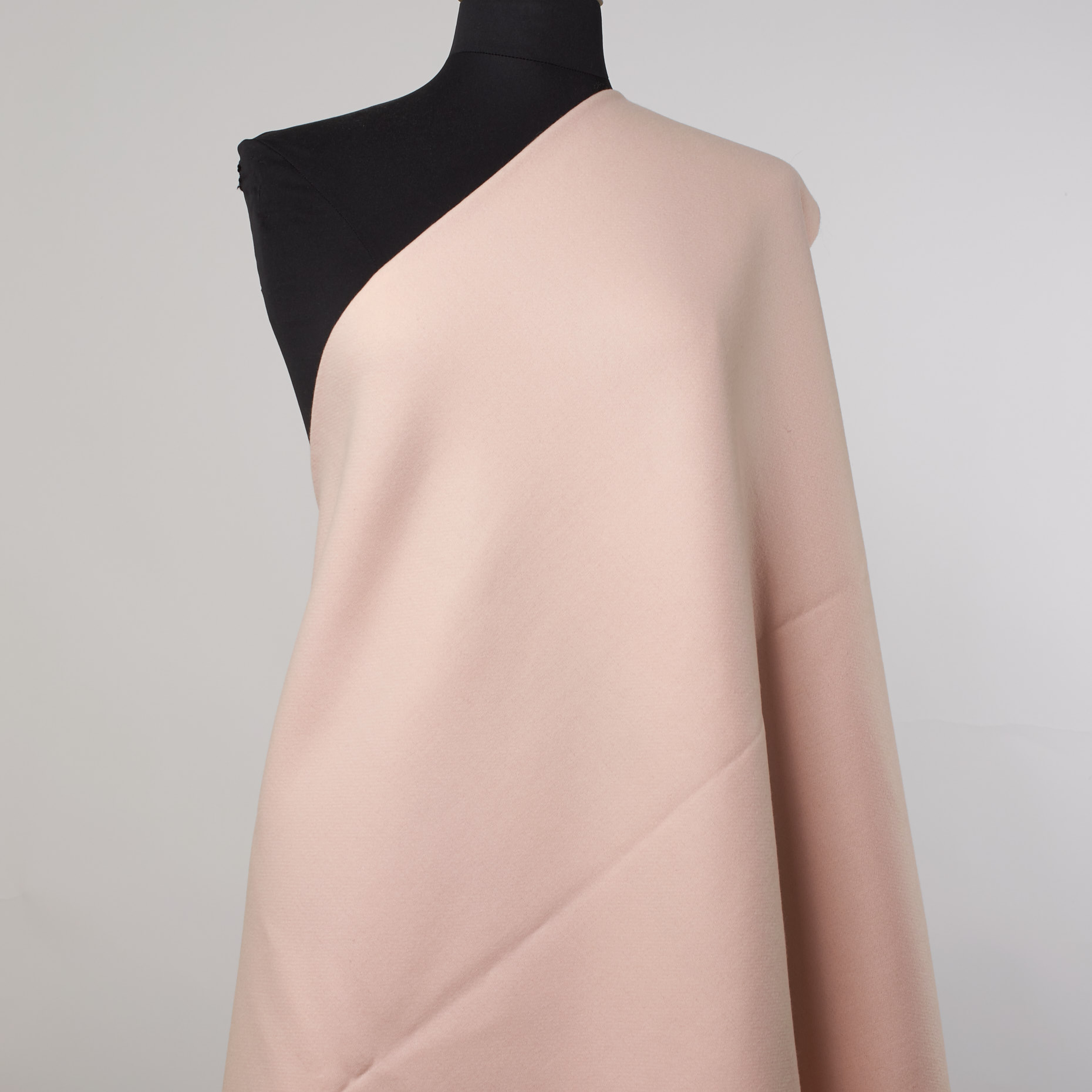 DOUBLE, WOOL, BONDED, ROSEWATER (F000025969) - Mannequin