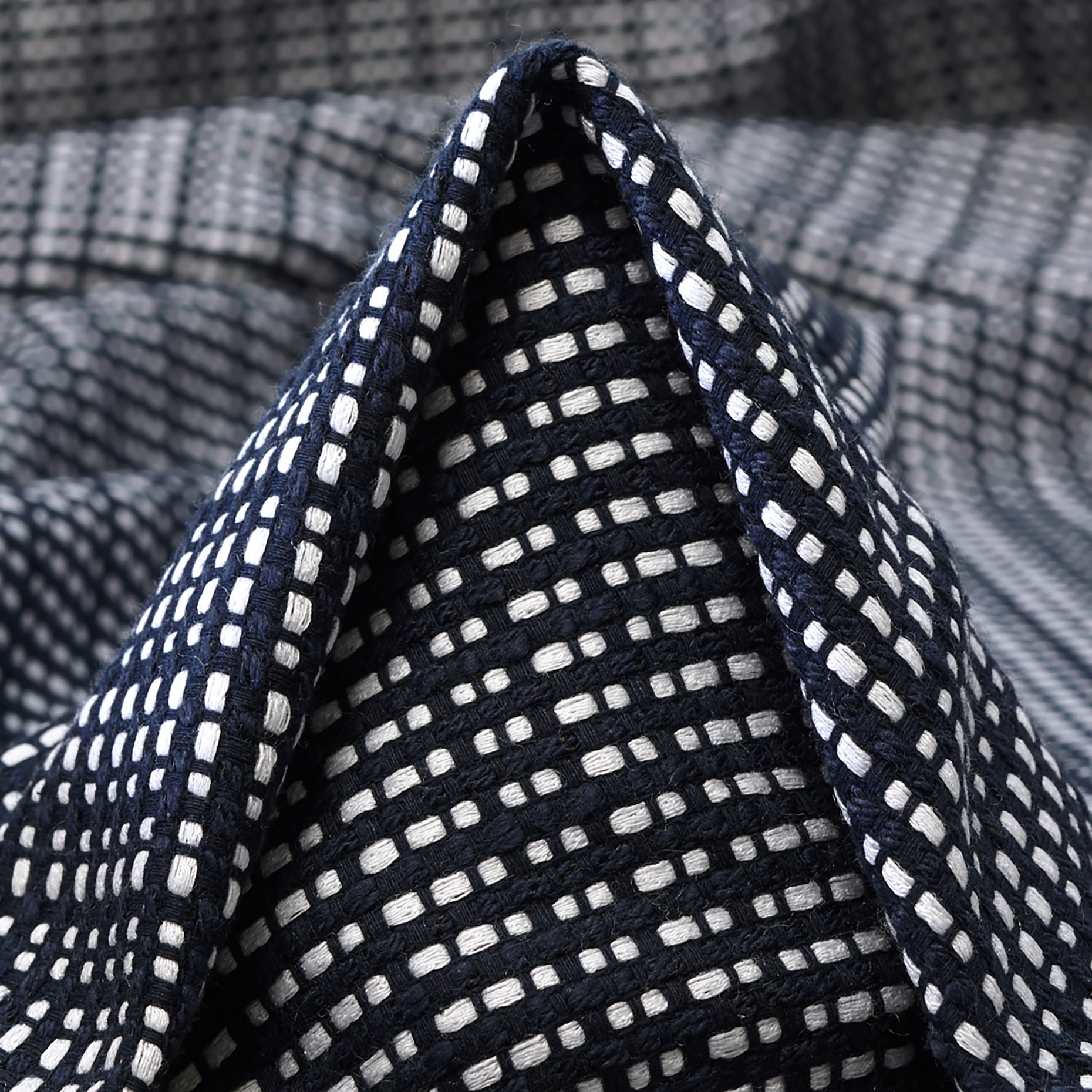 CHANEL, COTTON, RAVEN BLACK&BRILLIANT WHITE (F000035240)