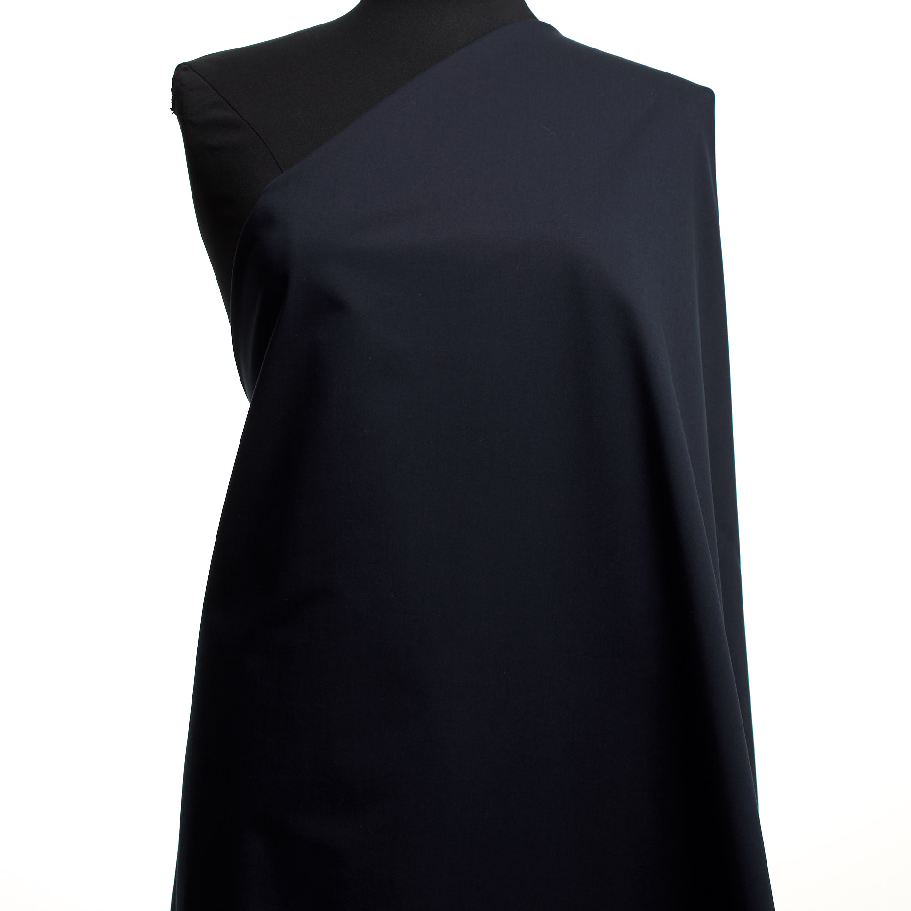 GABARDINE, LYOCELL COTTON, ELASTIC, MIDNIGHT BLUE (F000036445) - Mannequin