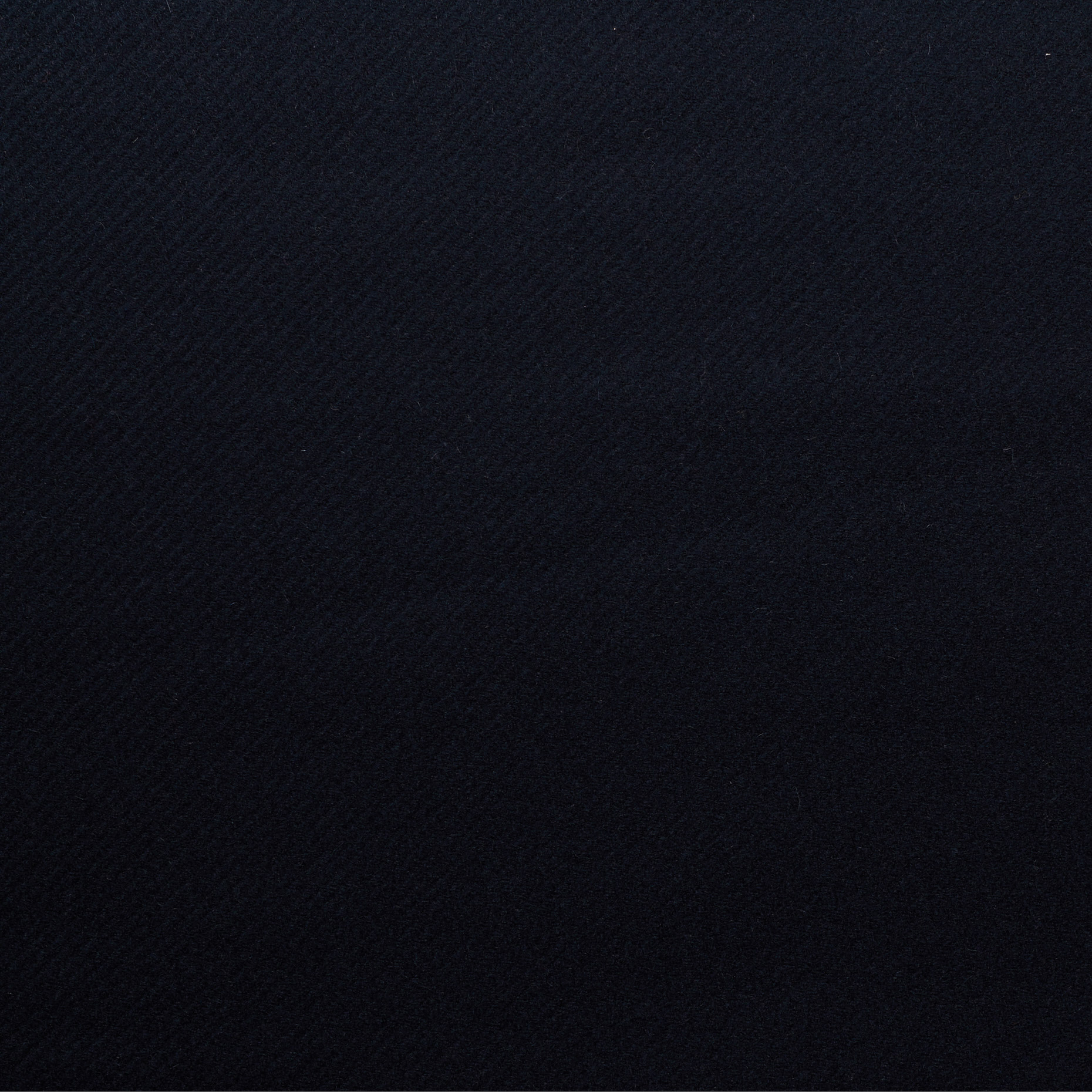 Twill, Lana Cotta, Parisian Night (F000026003) - Trama