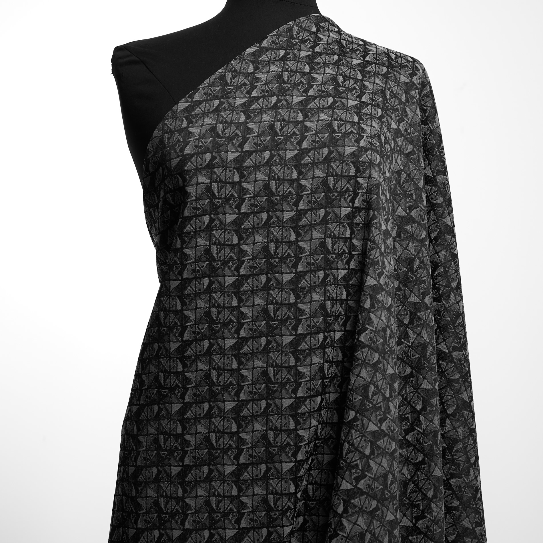 JACQUARD, ELASTIC, BLACKENED PEARL (F000031260) - Mannequin