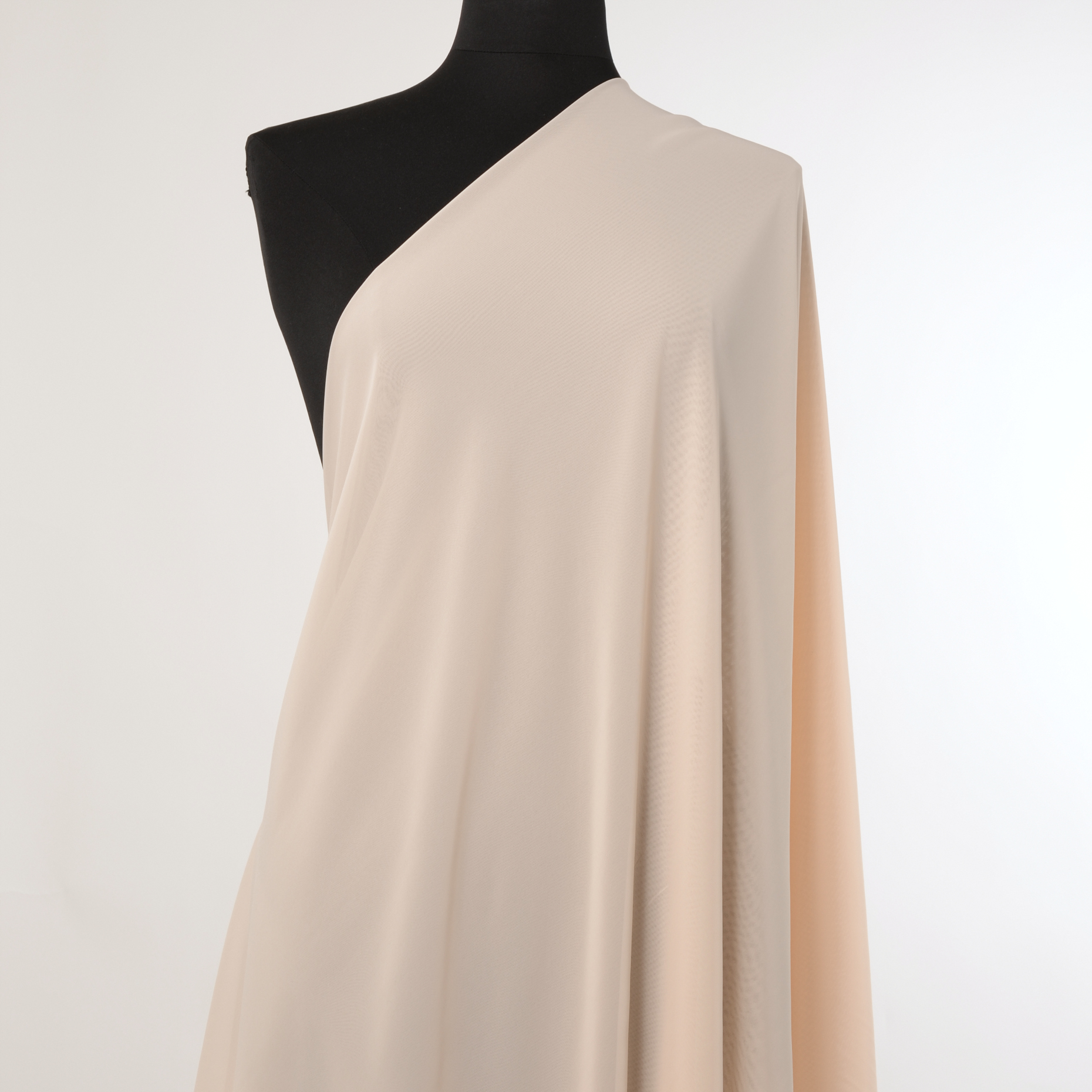 Chiffon, Brilliant White (F000020332) - Mannequin