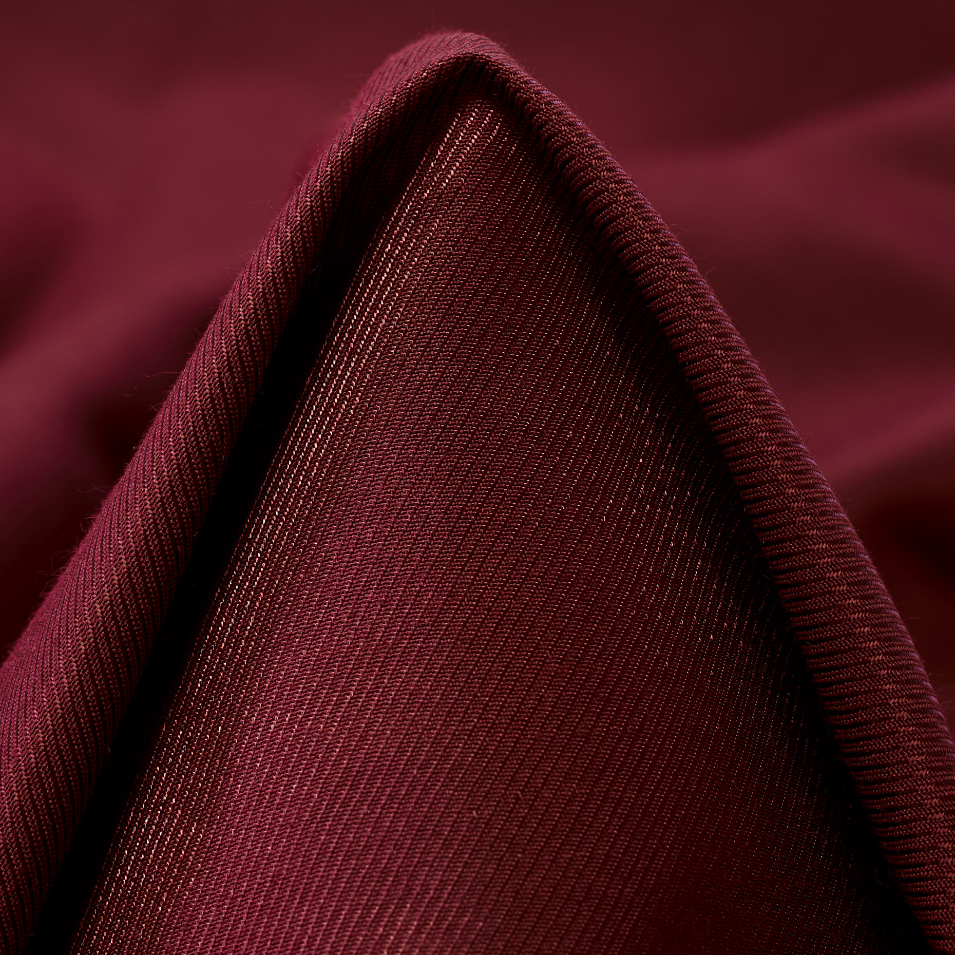 LIGHT COTTON, VISCOSE, SHIMMERING, MERLOT (T0000471)