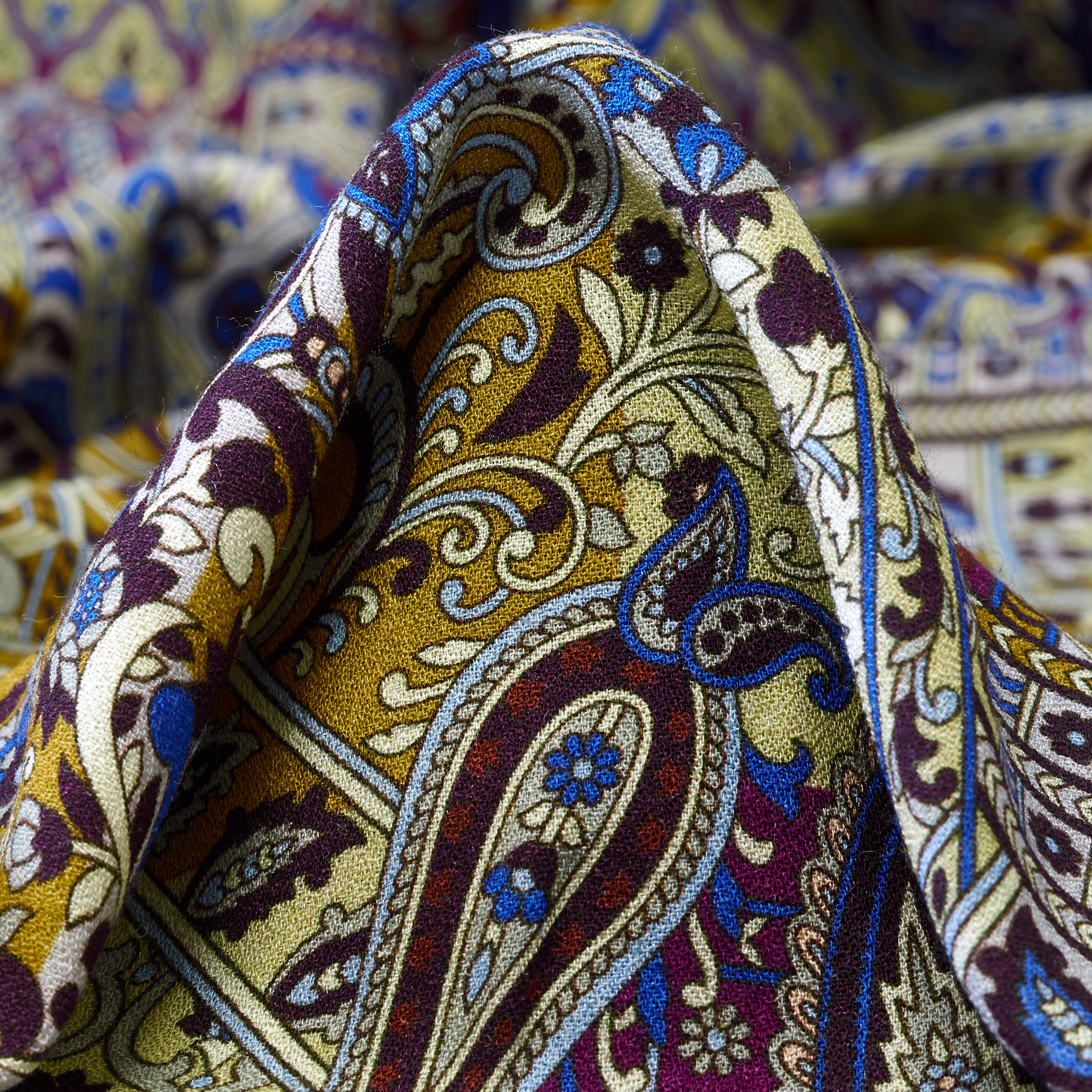 CRÊPE, VISCOSE, PRINTED, MUSTARD (F000041486)