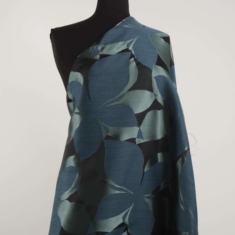 JACQUARD, ACETATE, WOOL, INK BLUE&SILVER PINE (F000027933) - Mannequin
