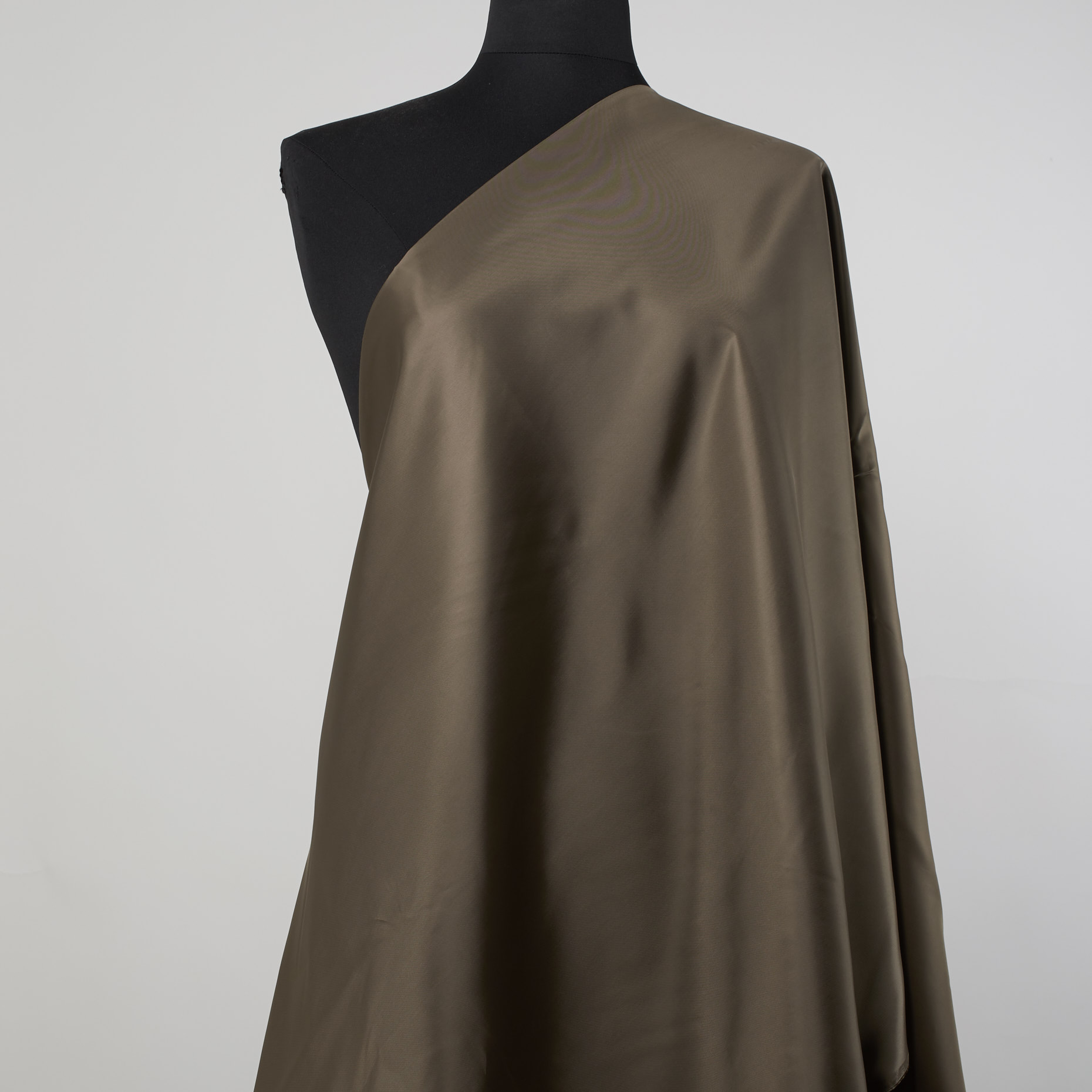 CUPRO, LINING, MUD (F000024926) - Mannequin
