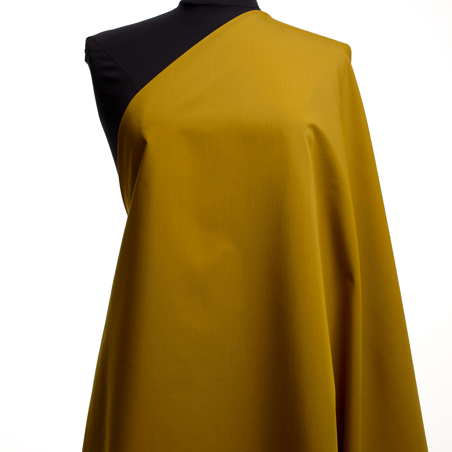POPLIN, COTTON, SILK, HONEY (T0000480) - Mannequin