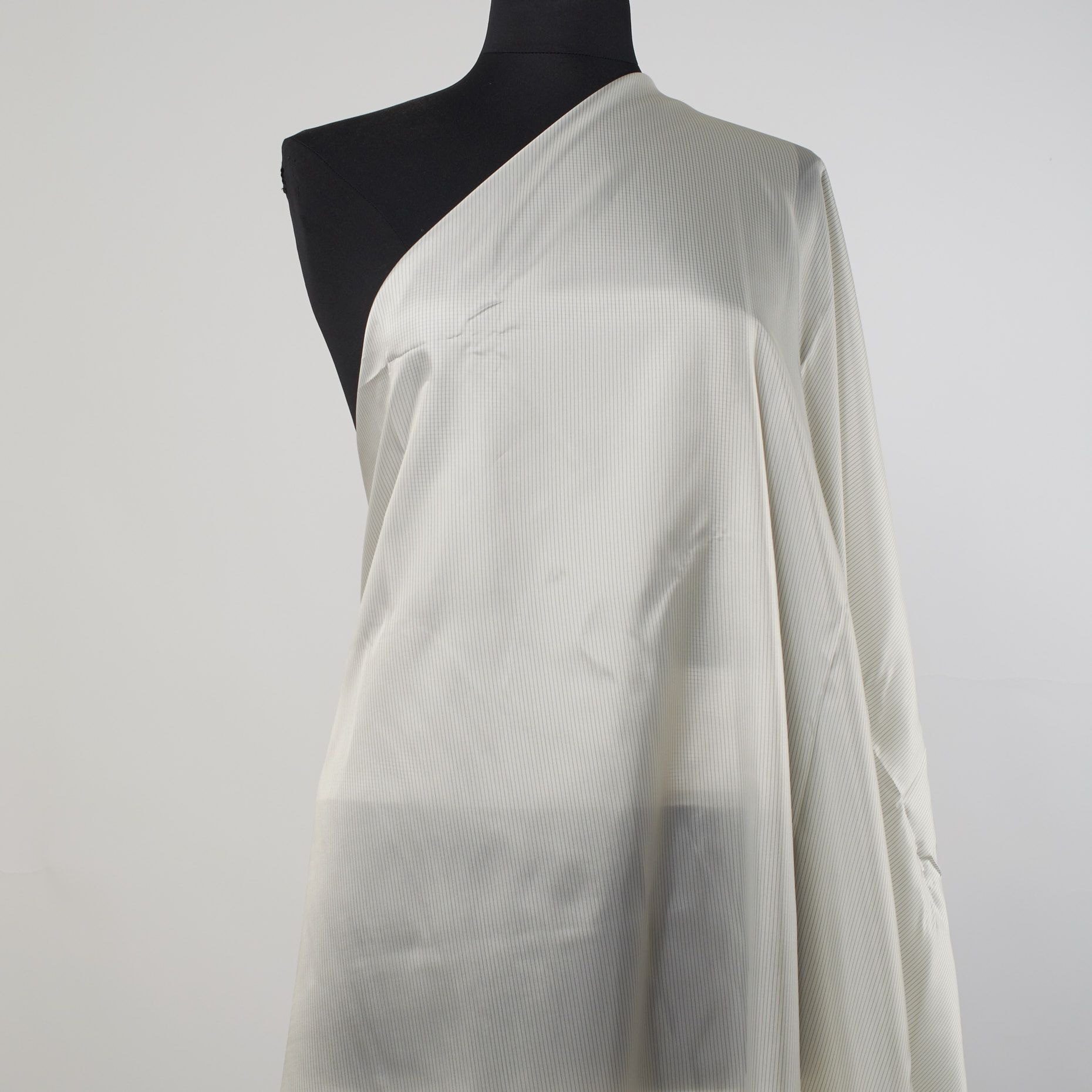 CUPRO, LINING, STRIPES, BRILLIANT WHITE (F000024934) - Mannequin