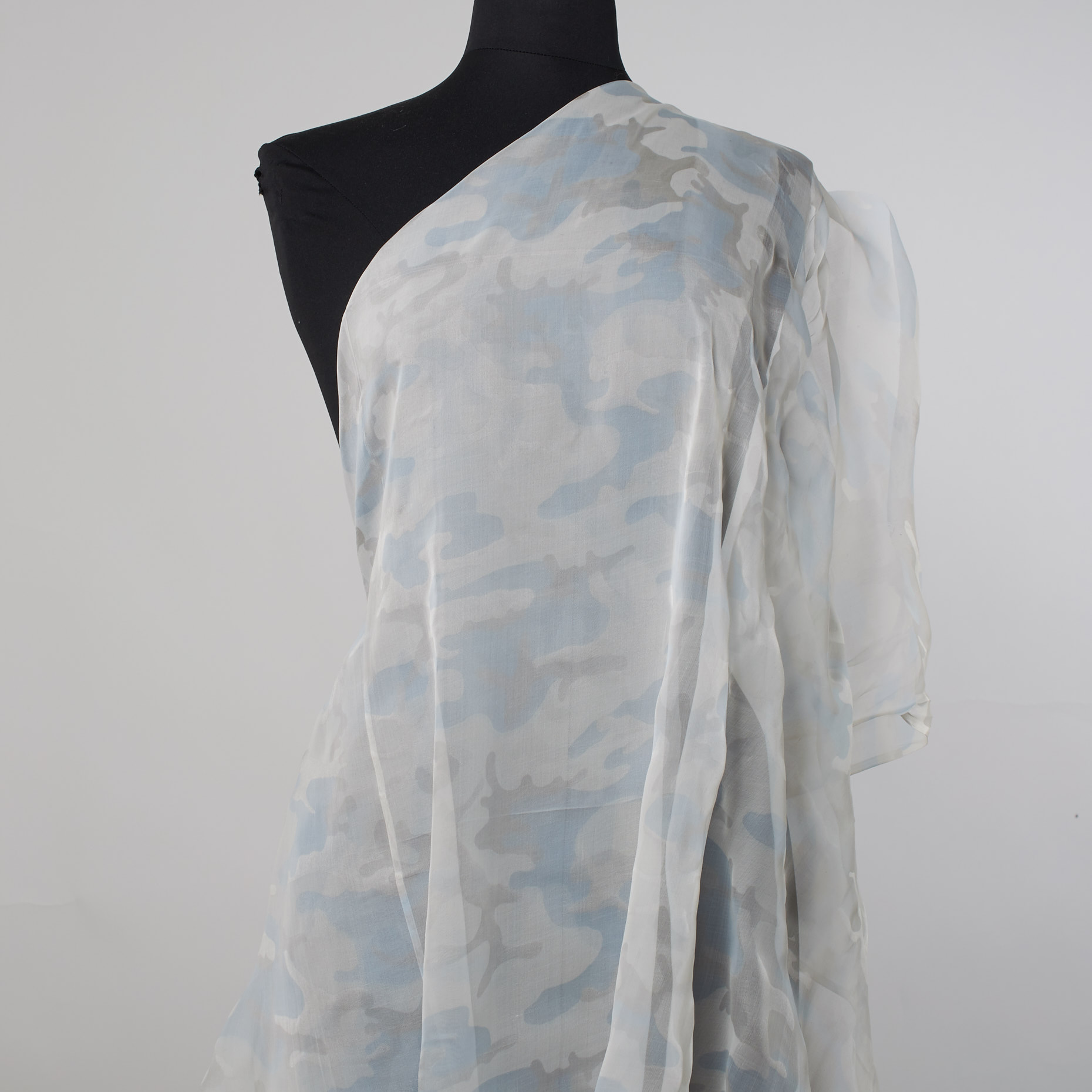 Organza, Brilliant White (F000025305) - Maniquí
