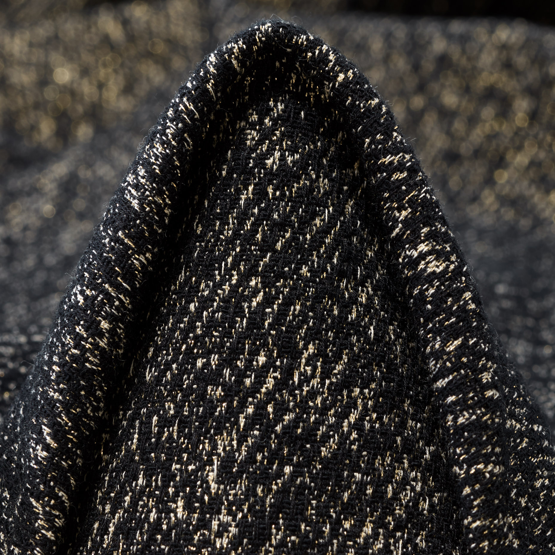 JACQUARD, COTTON, SHIMMERING, ANTHRACITE&RICH GOLD