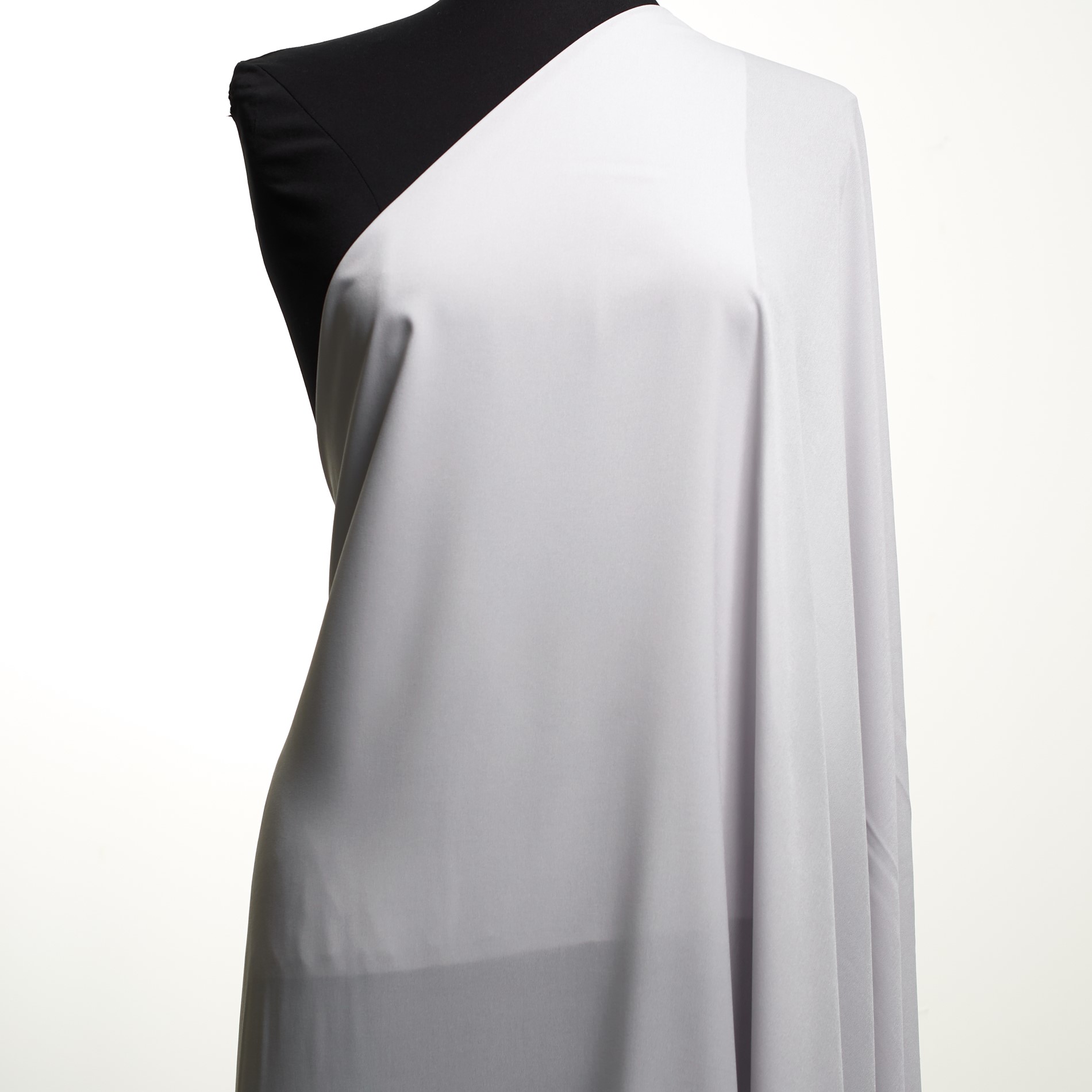  Крепдешин, Стрейч, Lunar Rock (F000032422) - Манекен