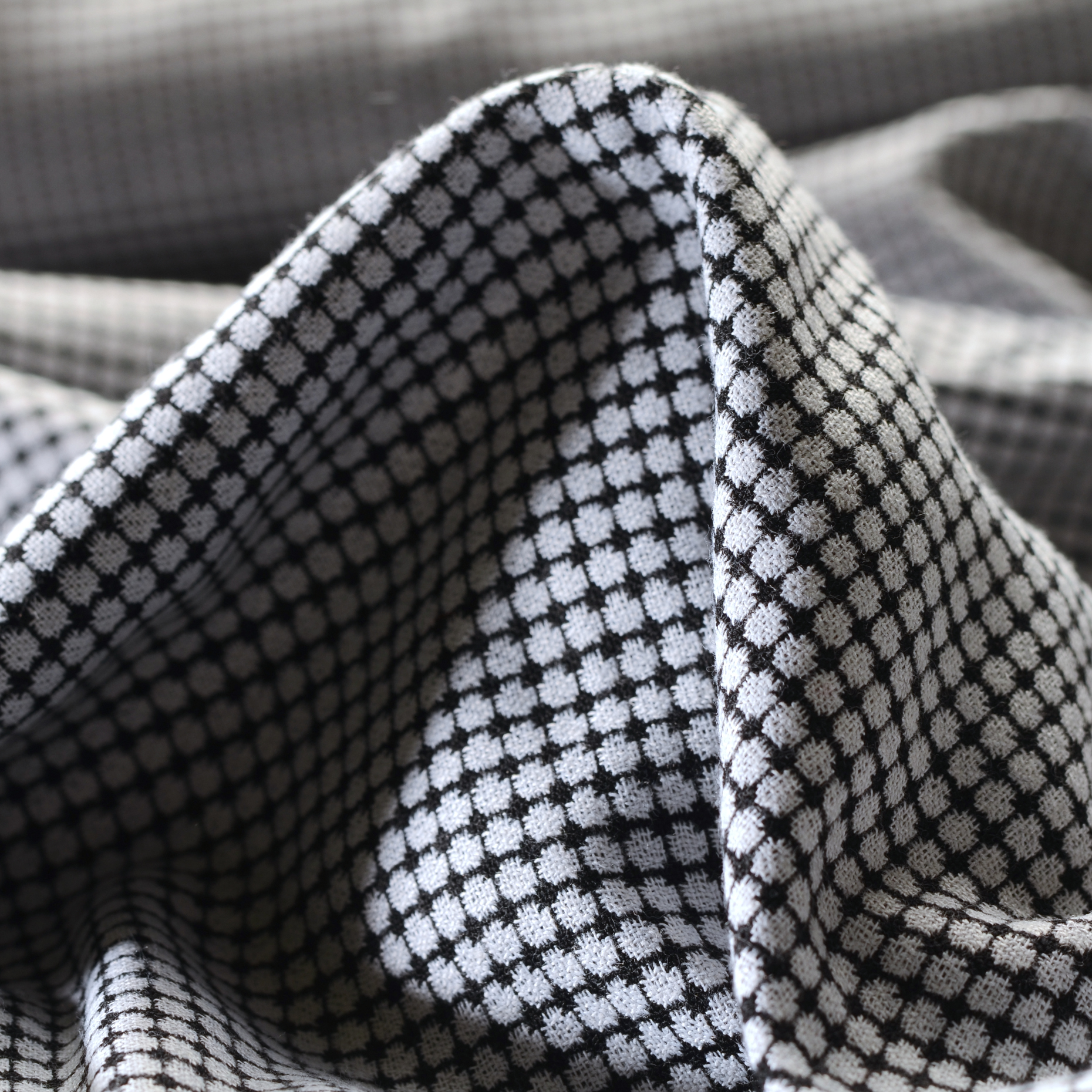 JACQUARD, WOOL, DOTS, BRILLIANT WHITE&BLACK (F000017912)