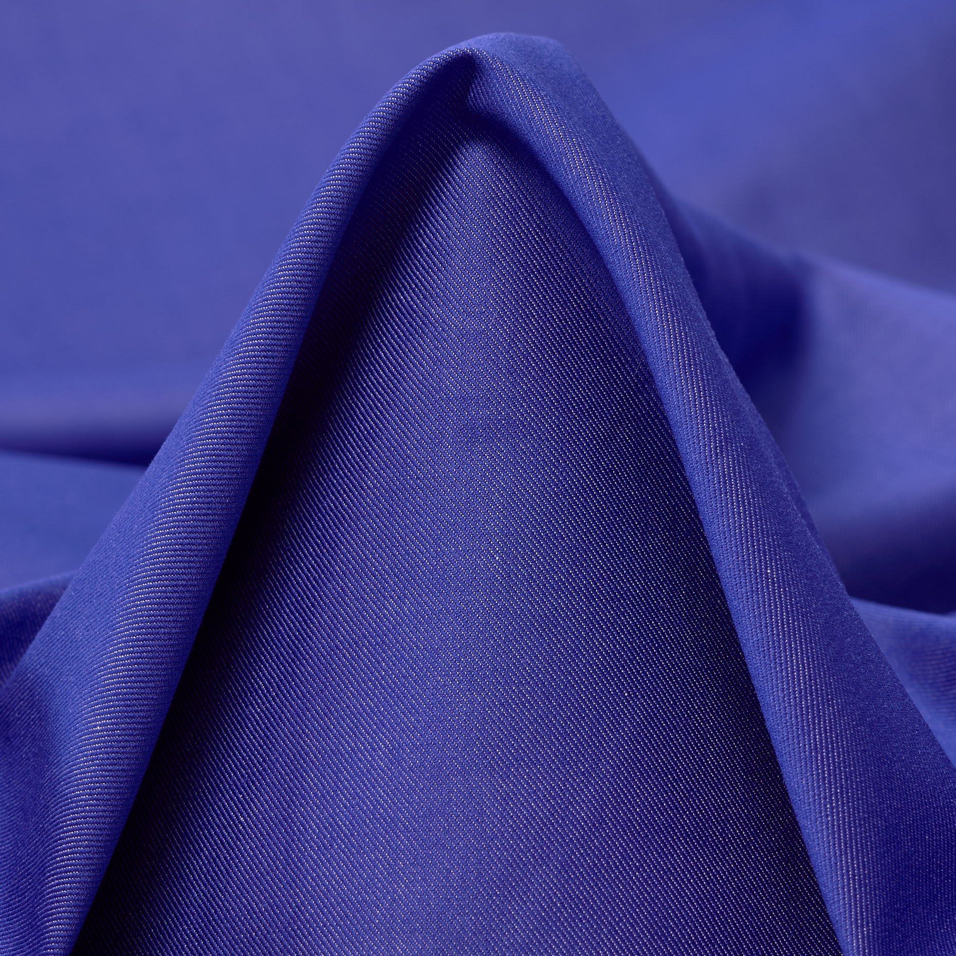 CHAMBRAY, VISCOSE, DEEP ULTRAMARINE (F000036203)