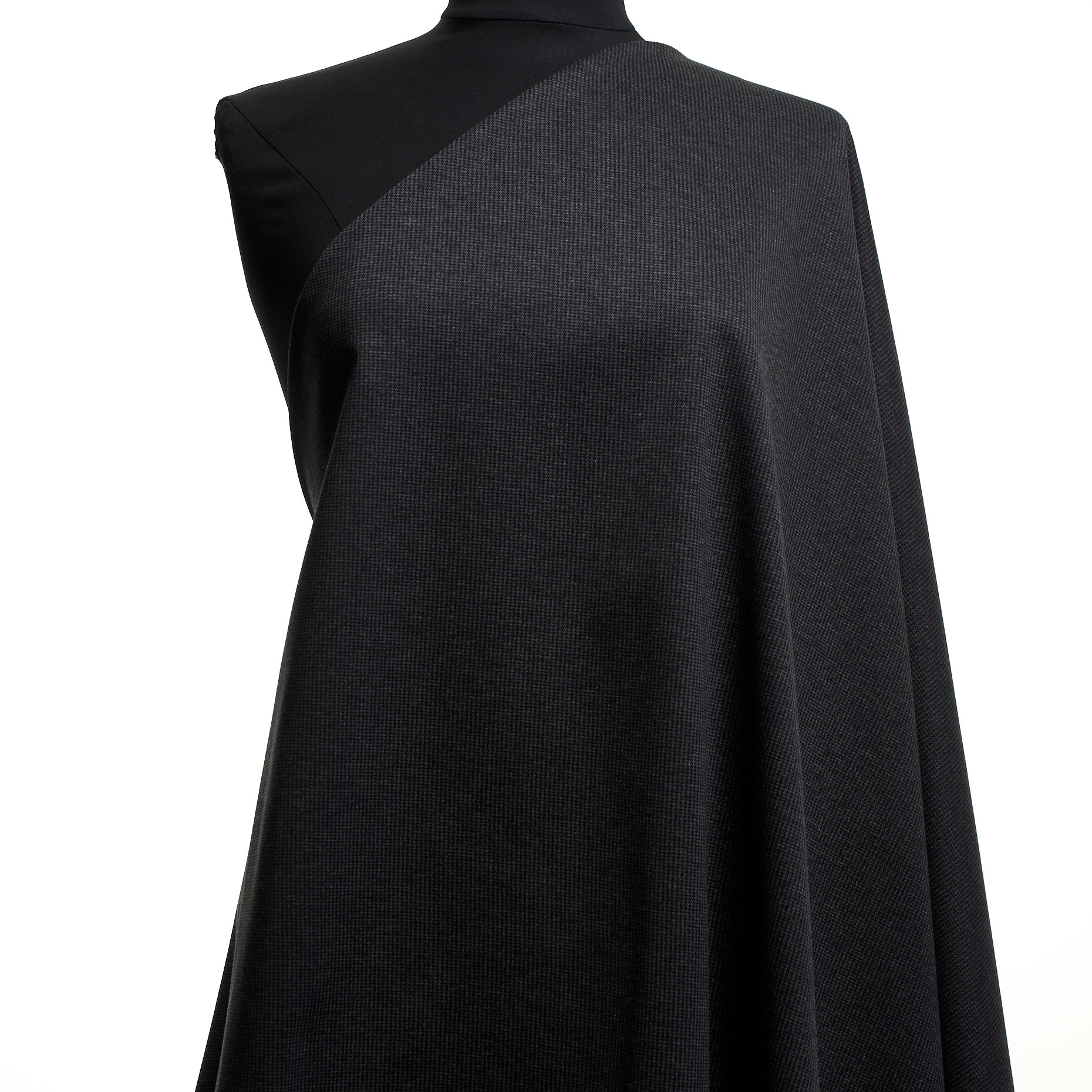 JERSEY, JACQUARD, COTTON, IRON GATE (F000044689) - Mannequin