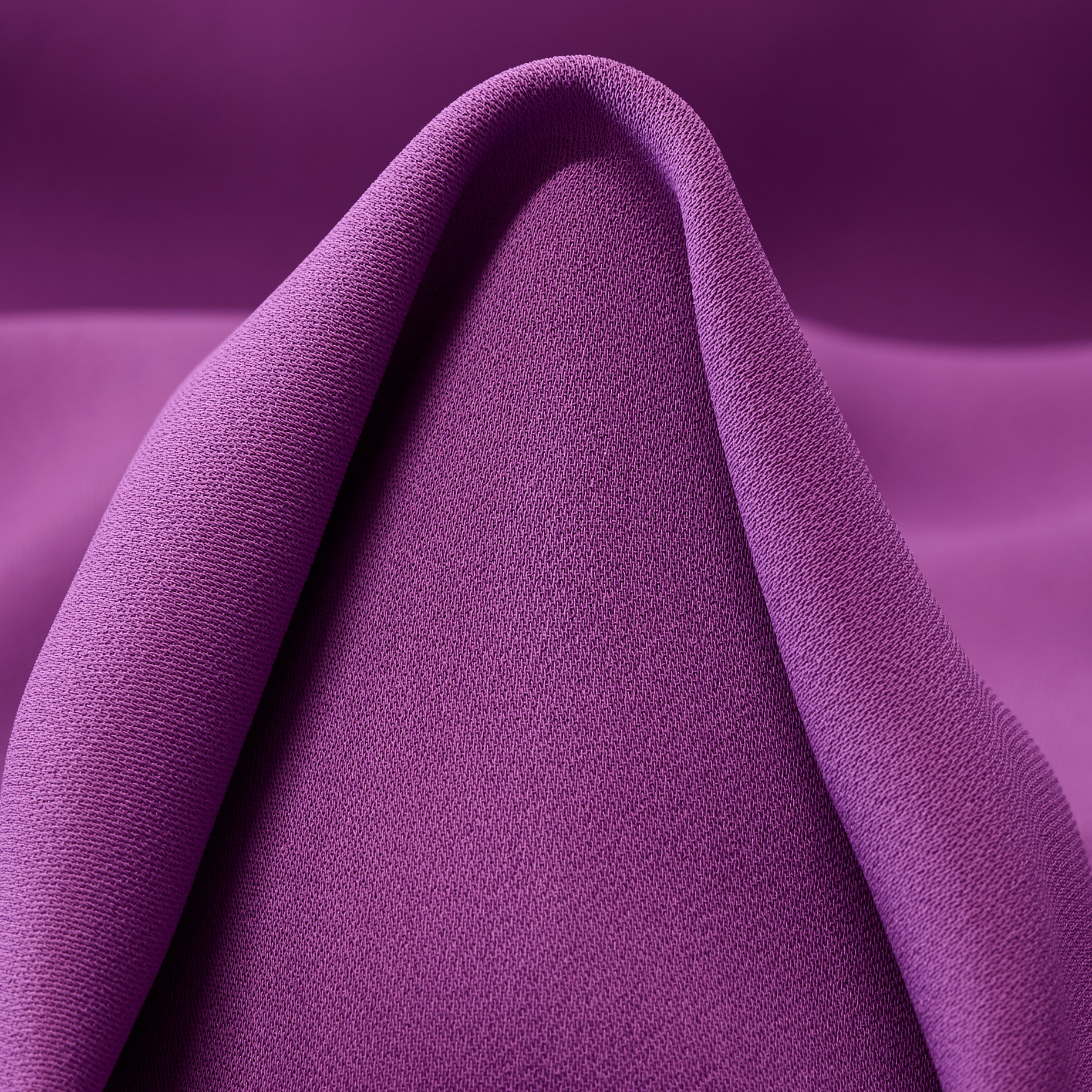 CRÊPE, VISCOSE, TRANSPARENT, DAHLIA VIOLET (F000042301)