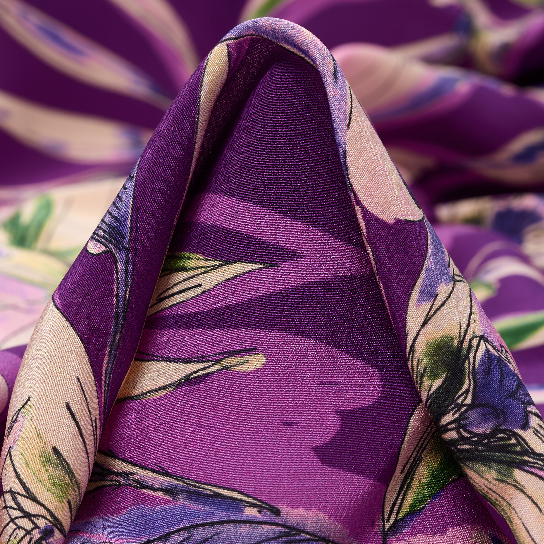 CRÊPE, SILK, PRINTED, ECRU&GRAPE (T0000665)