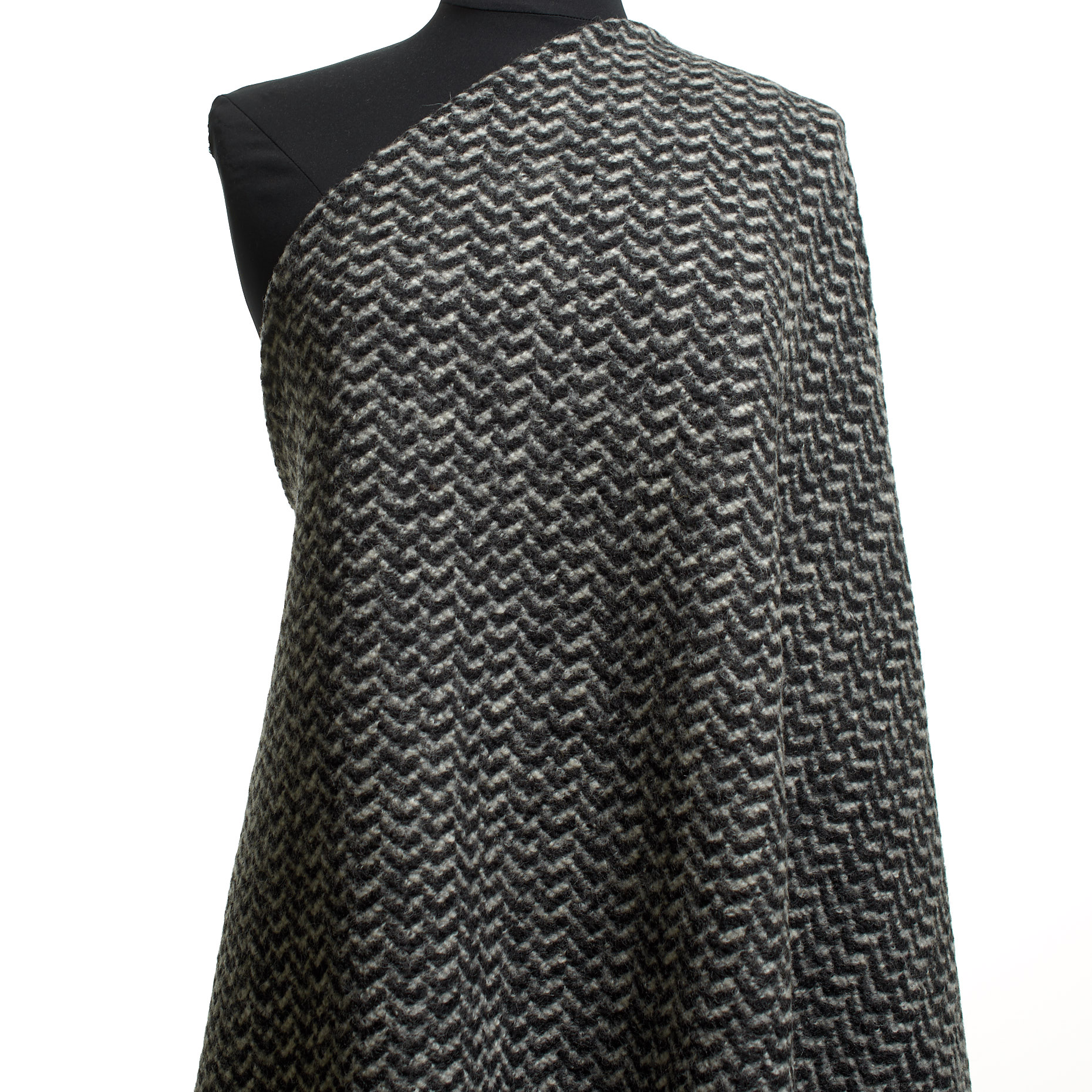 KNIT, BOILED WOOL, MELANGE, VAPOROUS GRAY&RAVEN BLACK (F000034052) - Mannequin