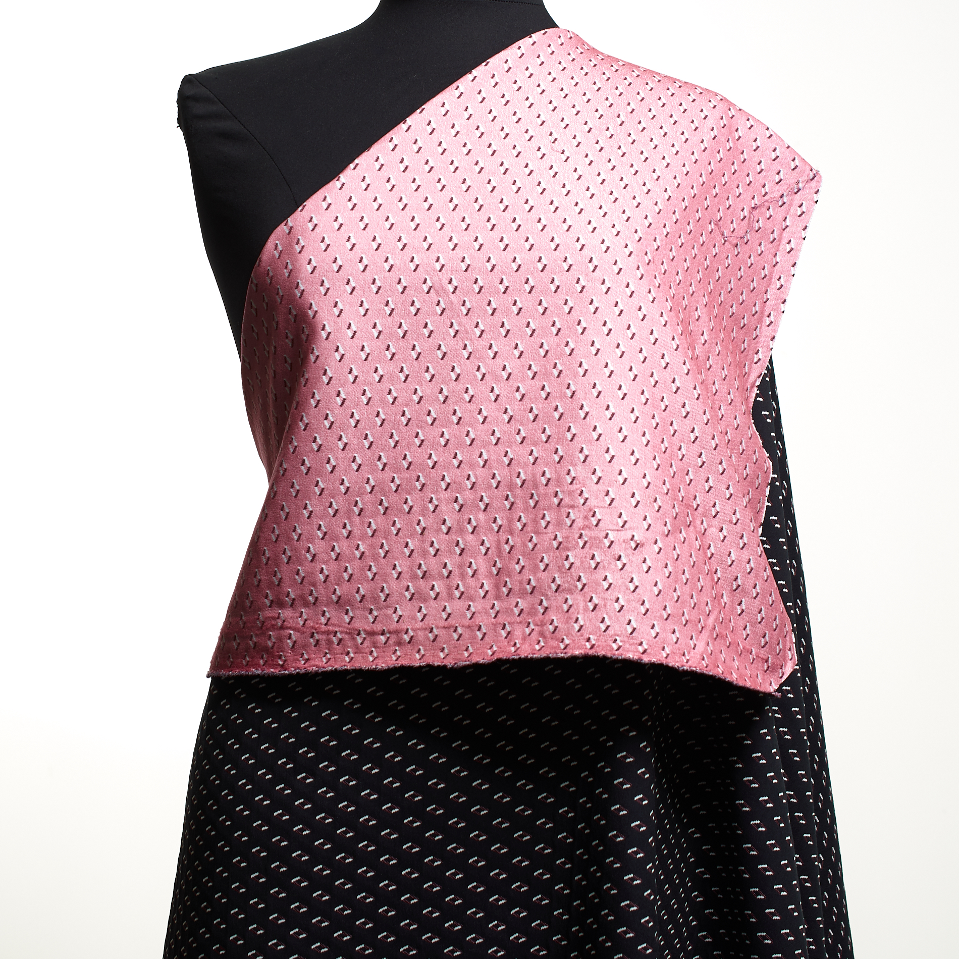 Żakard, Bawełna, Stretch, Ruby Wine&Raven Black (F000035320) - Manekin