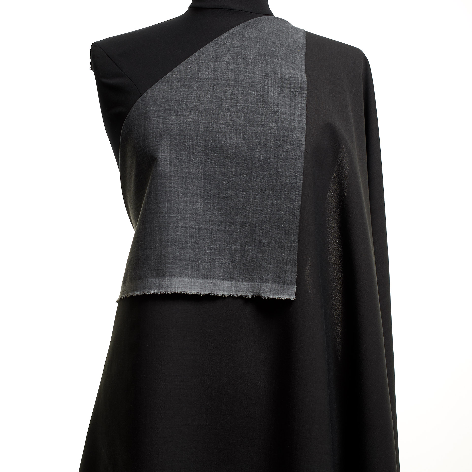 COOL WOOL, VOLCANIC ASH (F000044292) - Mannequin