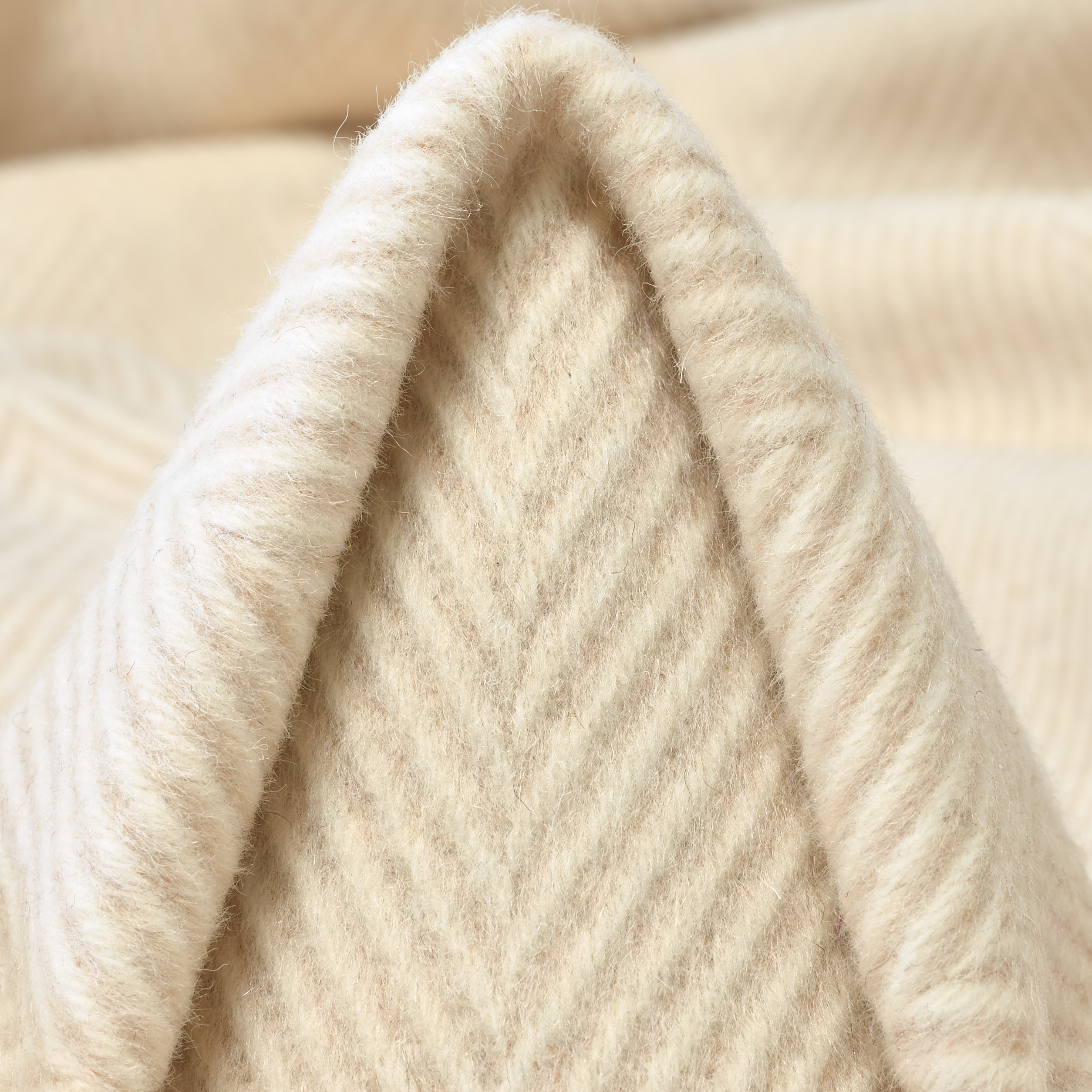 HERRINGBONE, WOOL BLEND, TONE ON TONE, ANTIQUE WHITE (F000040210)
