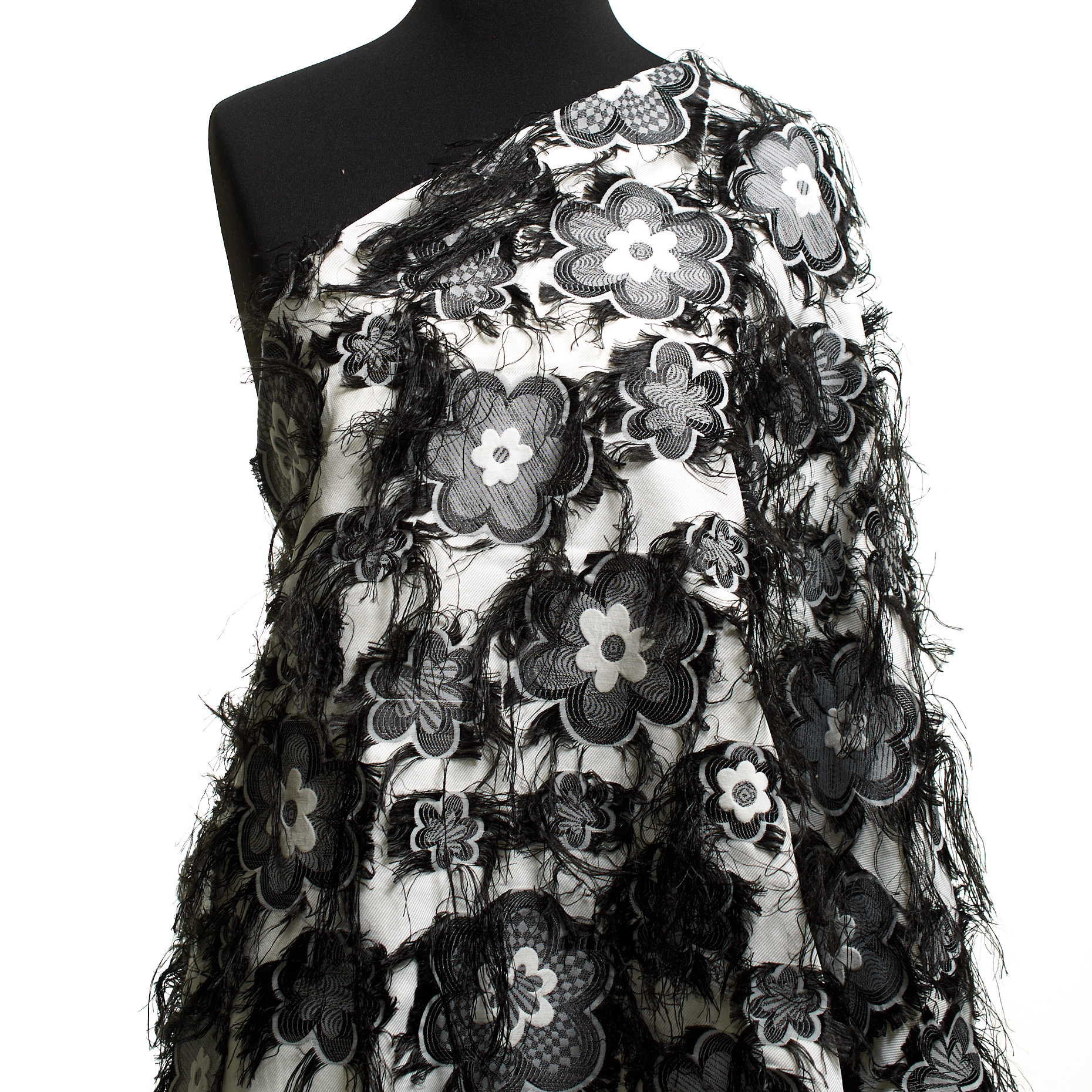 FIL COUPÉ, VISCOSE, FLORAL, RAVEN BLACK&BRILLIANT WHITE (P000005610) - Mannequin