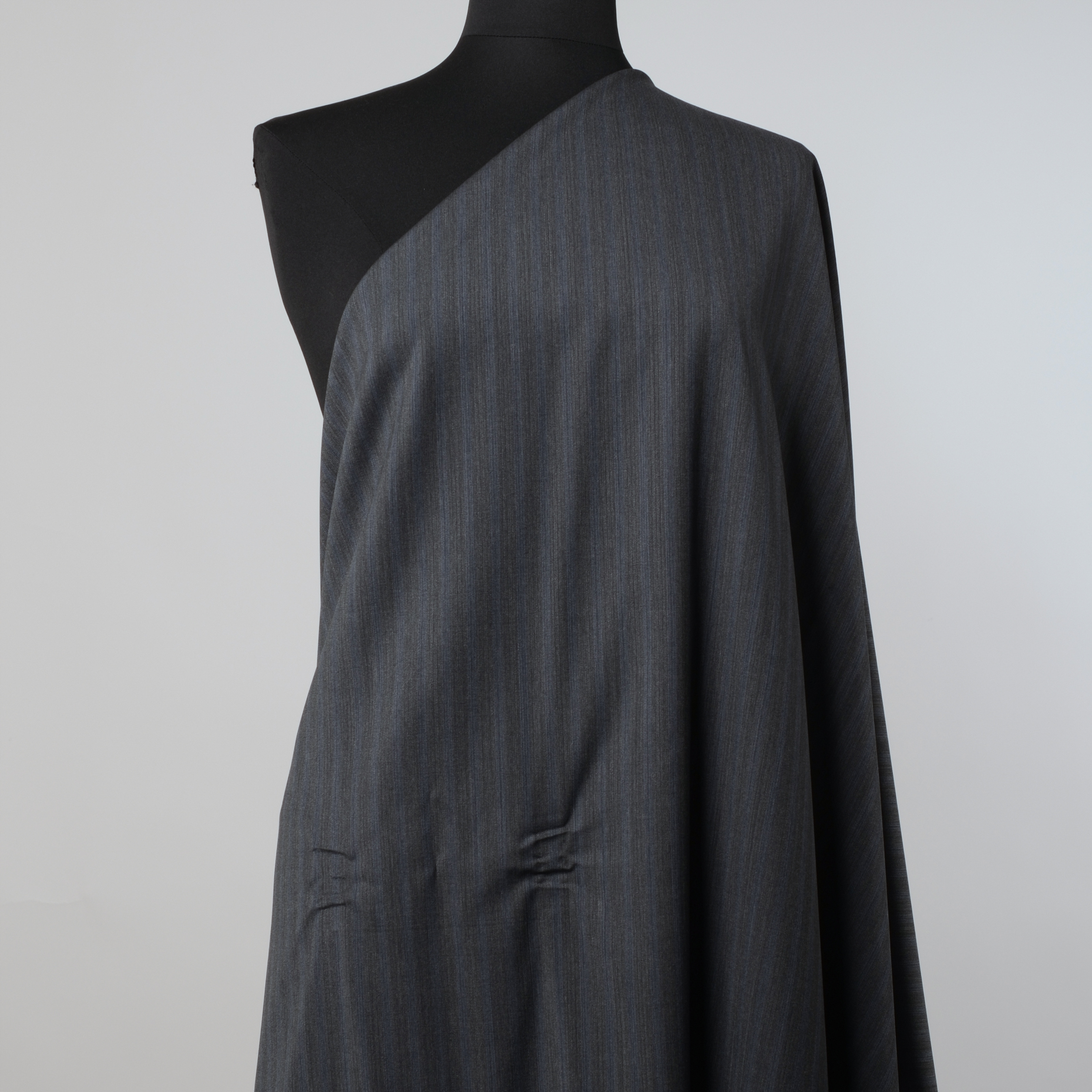 COOL WOOL, HERRINGBONE, MELANGE, BLACK ONYX&INDIGO (F000022535) - Mannequin