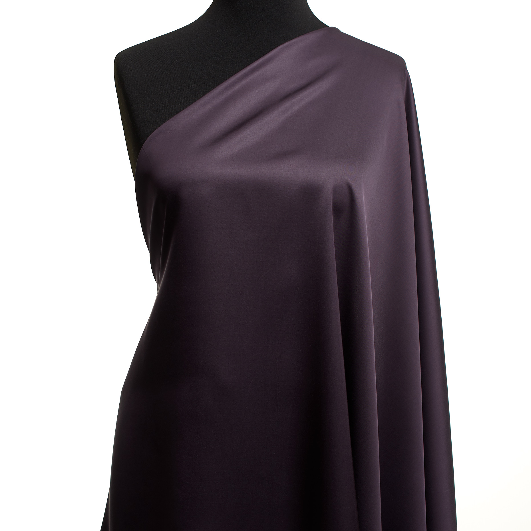 SATIN, VISCOSE, PLUM PERFECT (F000049071) - Mannequin