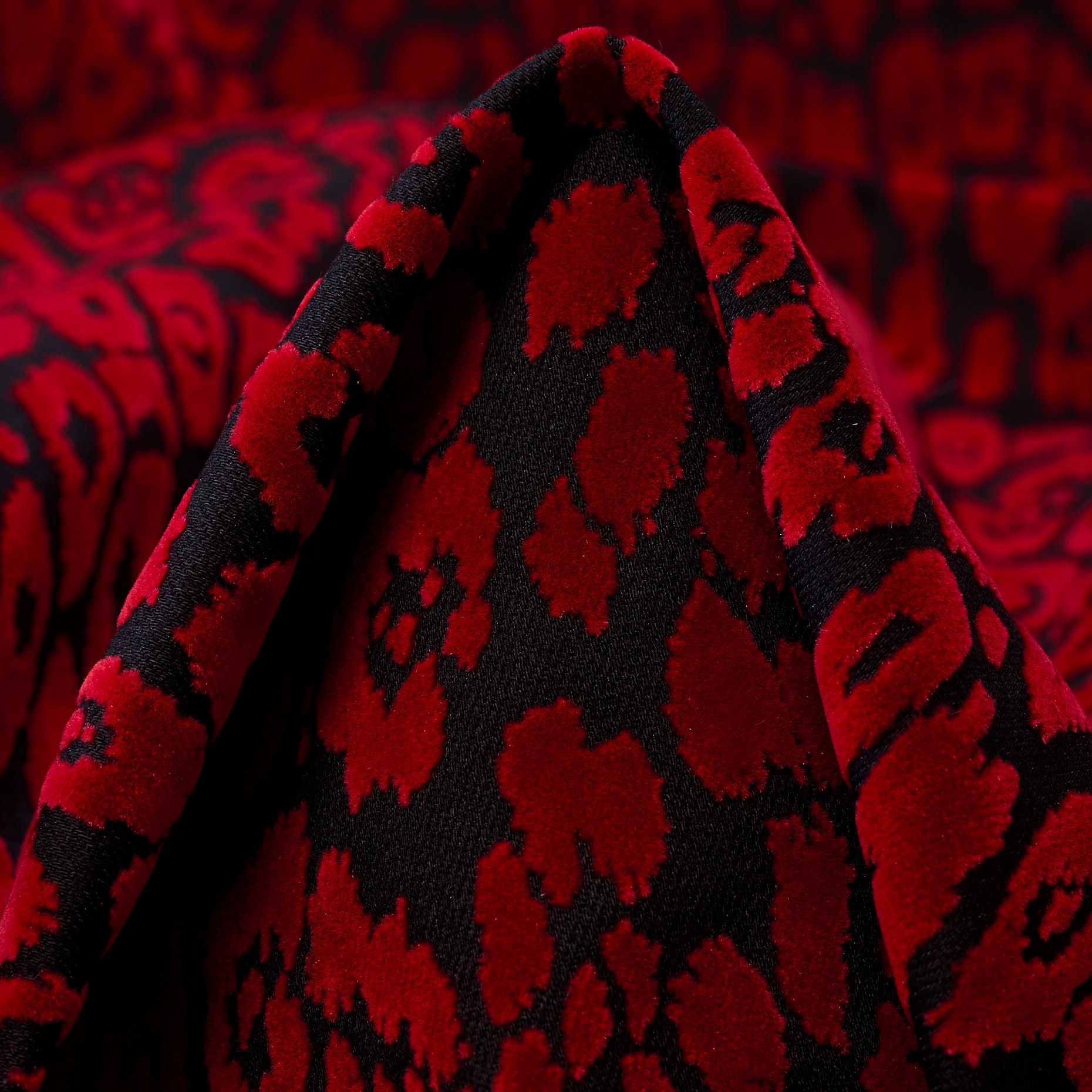 TWILL, COTTON, FLOCK PRINTED, JET BLACK&LIPSTICK (F000043878)