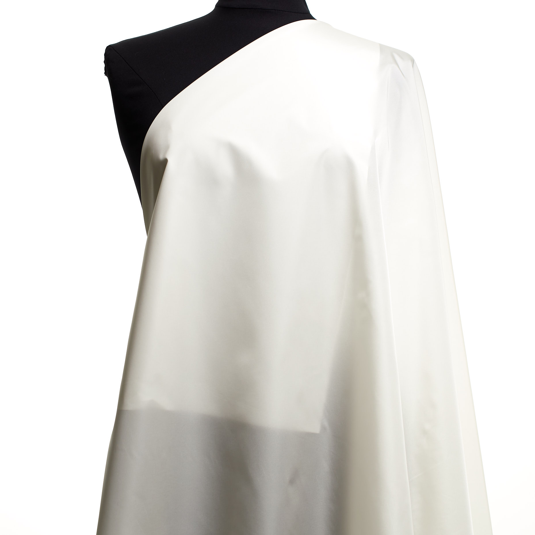 OUTDOOR, NYLON, VAPOROUS GRAY (F000043756) - Mannequin