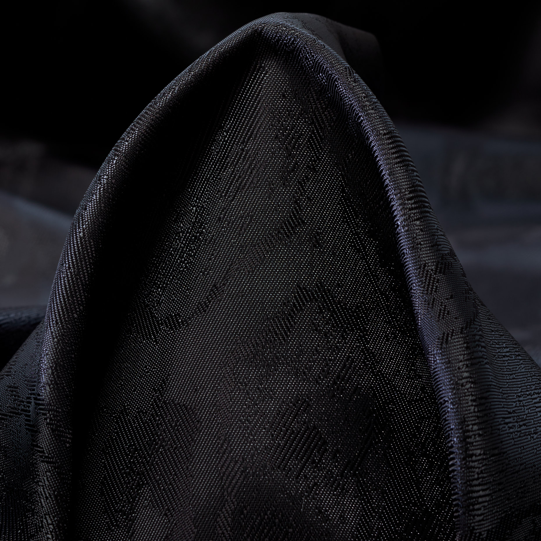 Żakard, Wiskoza, Ton w ton, Raven Black