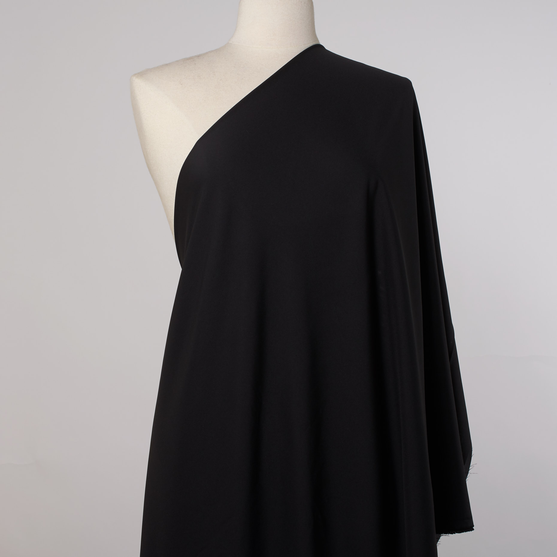 Эффект Шёлка, Raven Black (F000025610) - Манекен